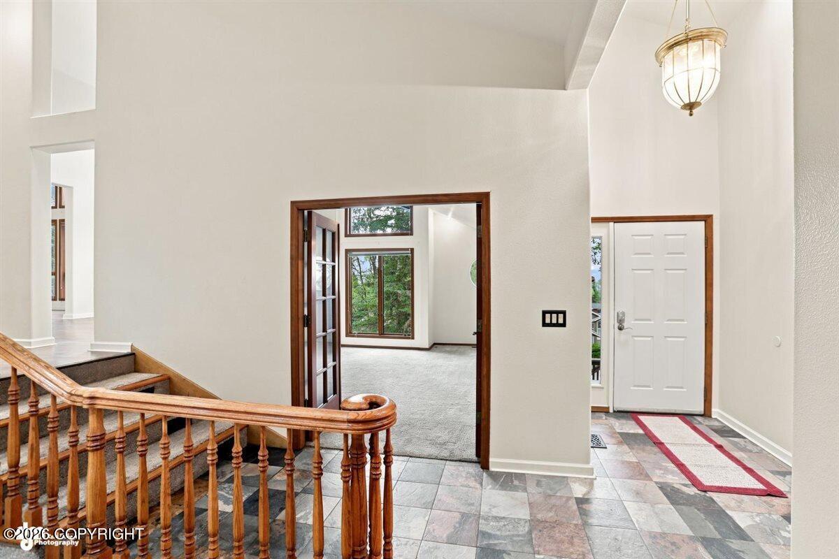 20151 New England Drive Property Photo 6