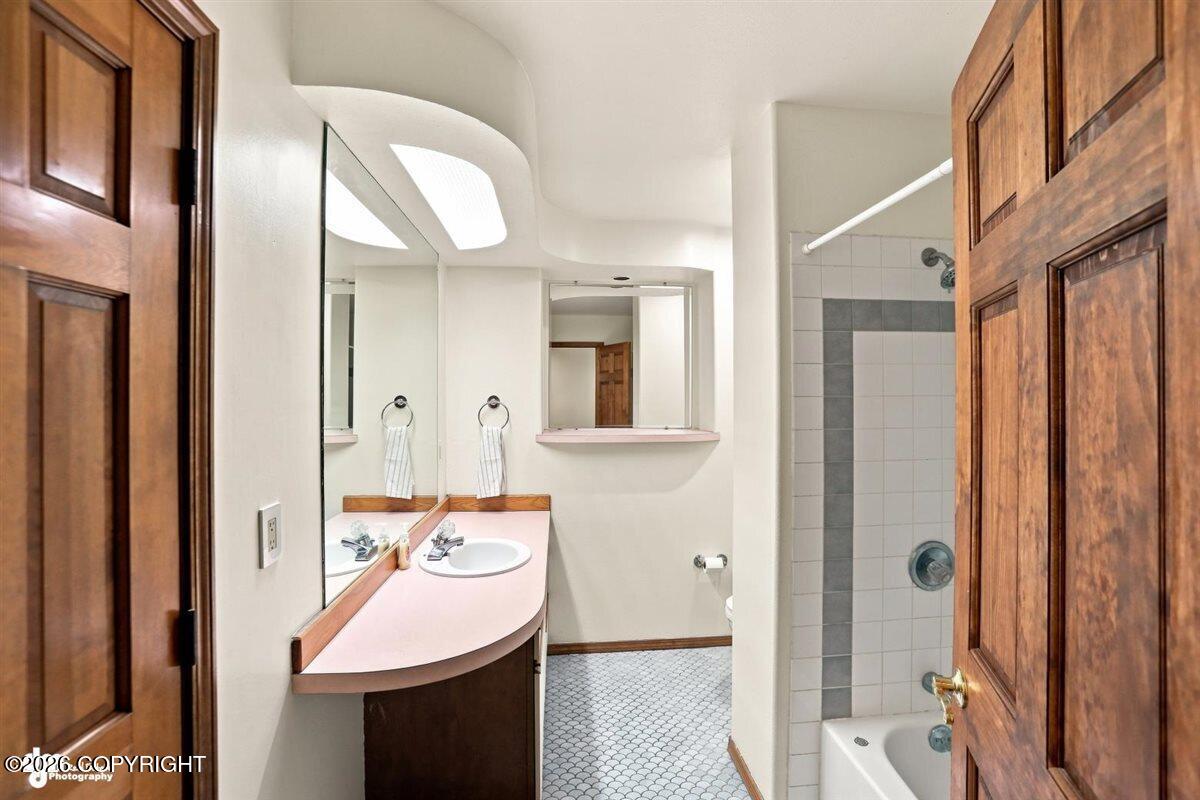 20151 New England Drive Property Photo 45