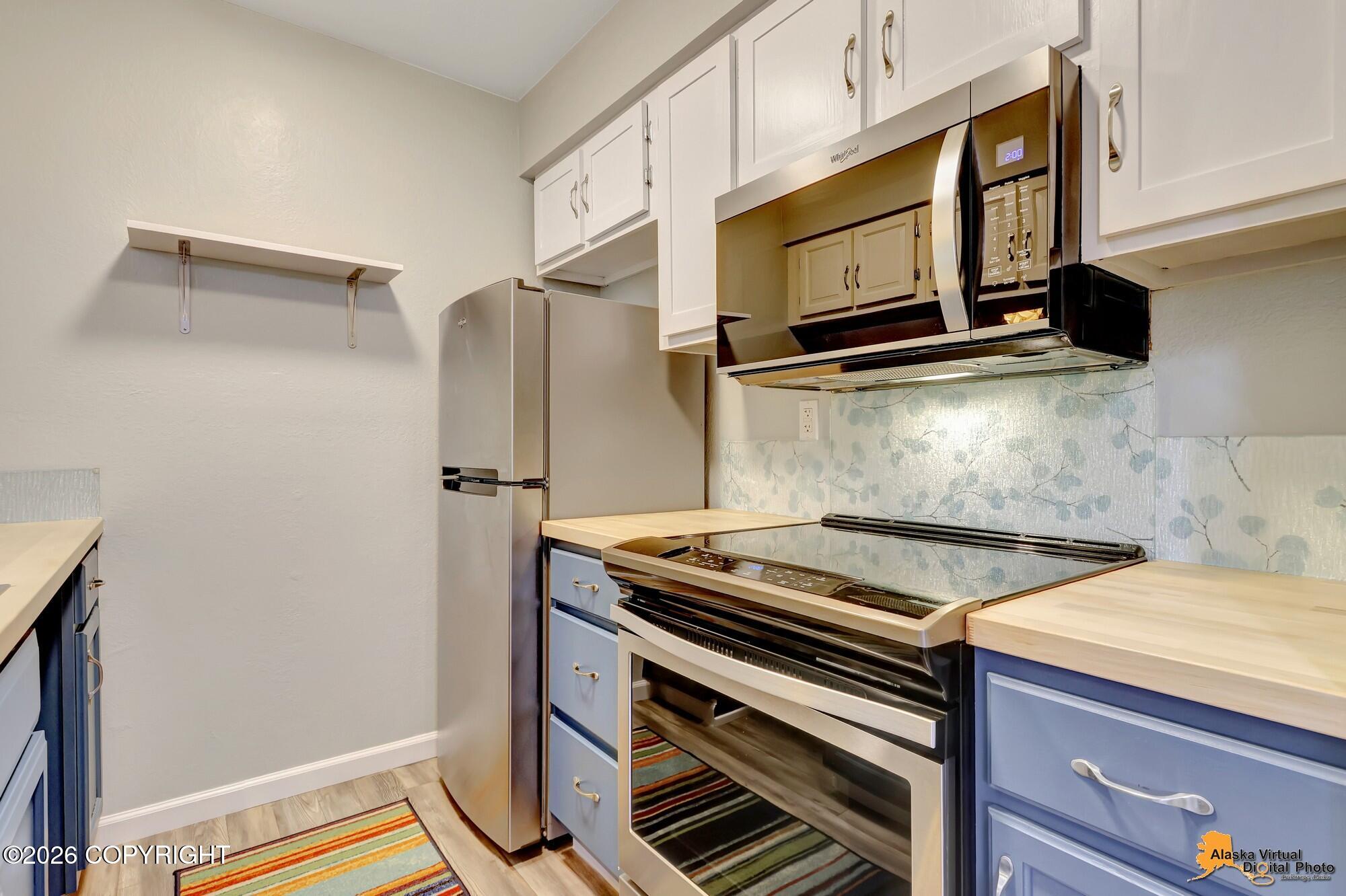 2201 Romig Place #405 Property Photo 13