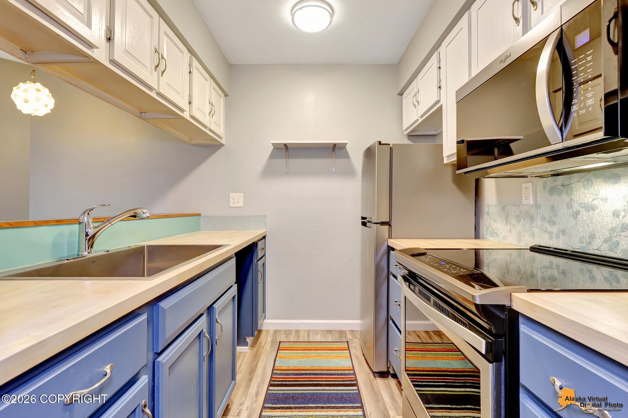 2201 Romig Place #405 Property Photo 16