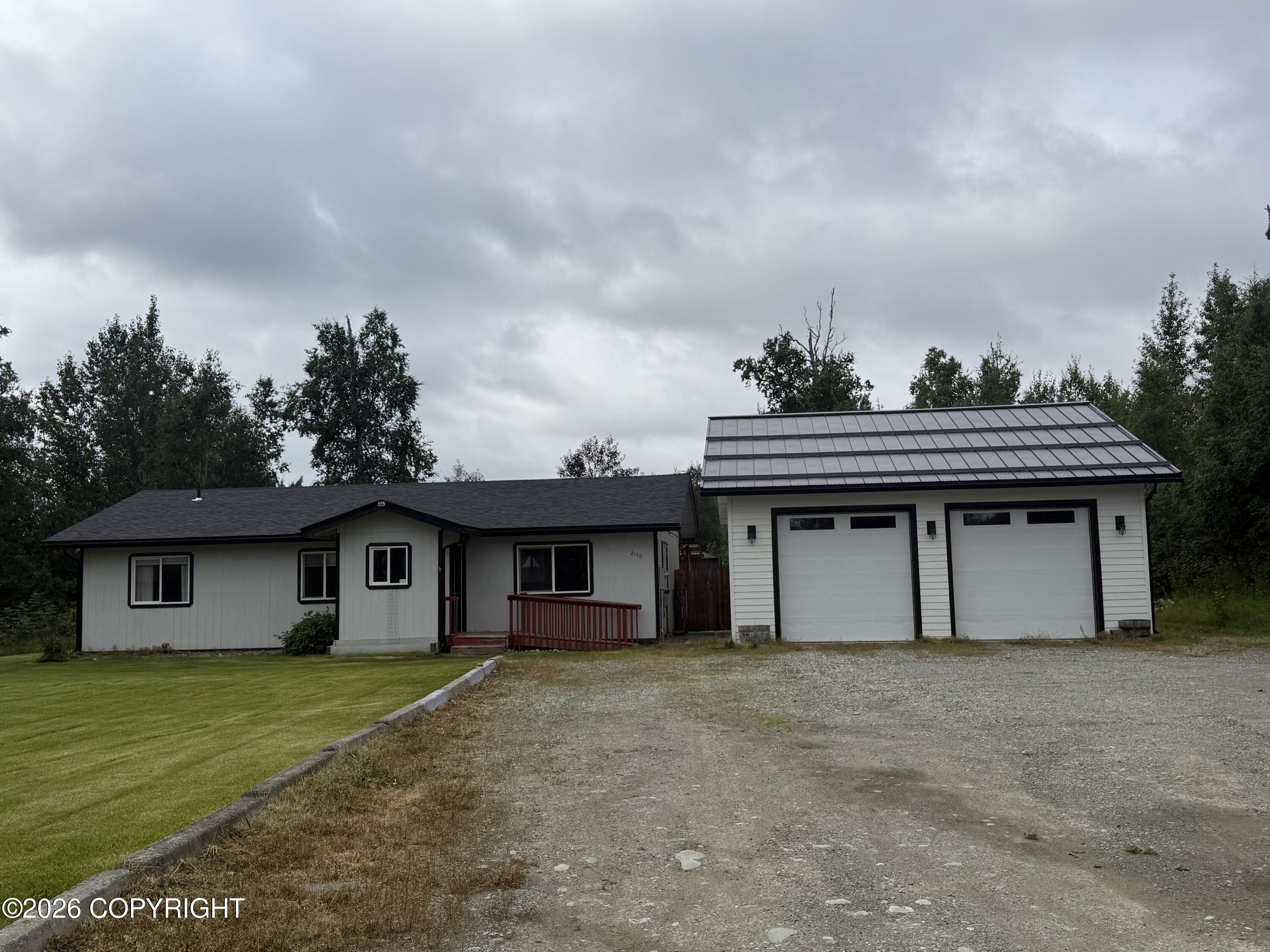 2150 S Bay View Drive Property Photo 1
