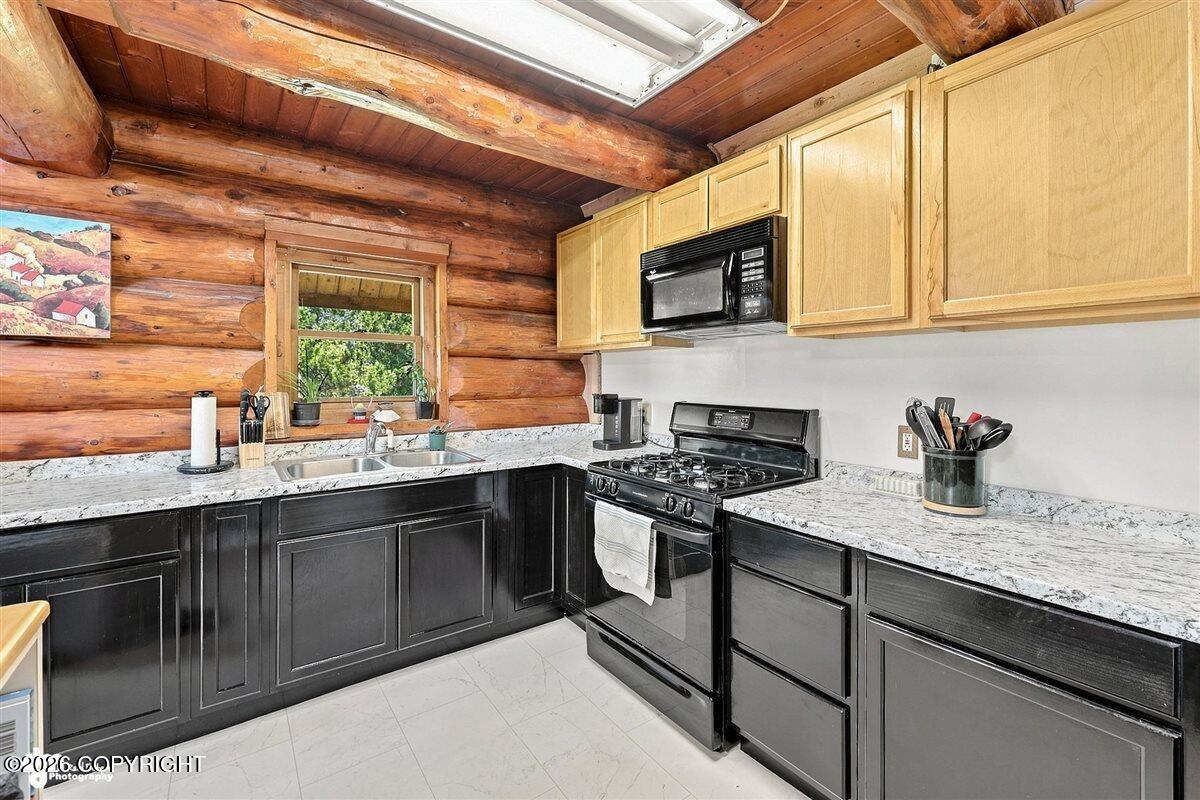 32420 Kingfisher Place Property Photo 14
