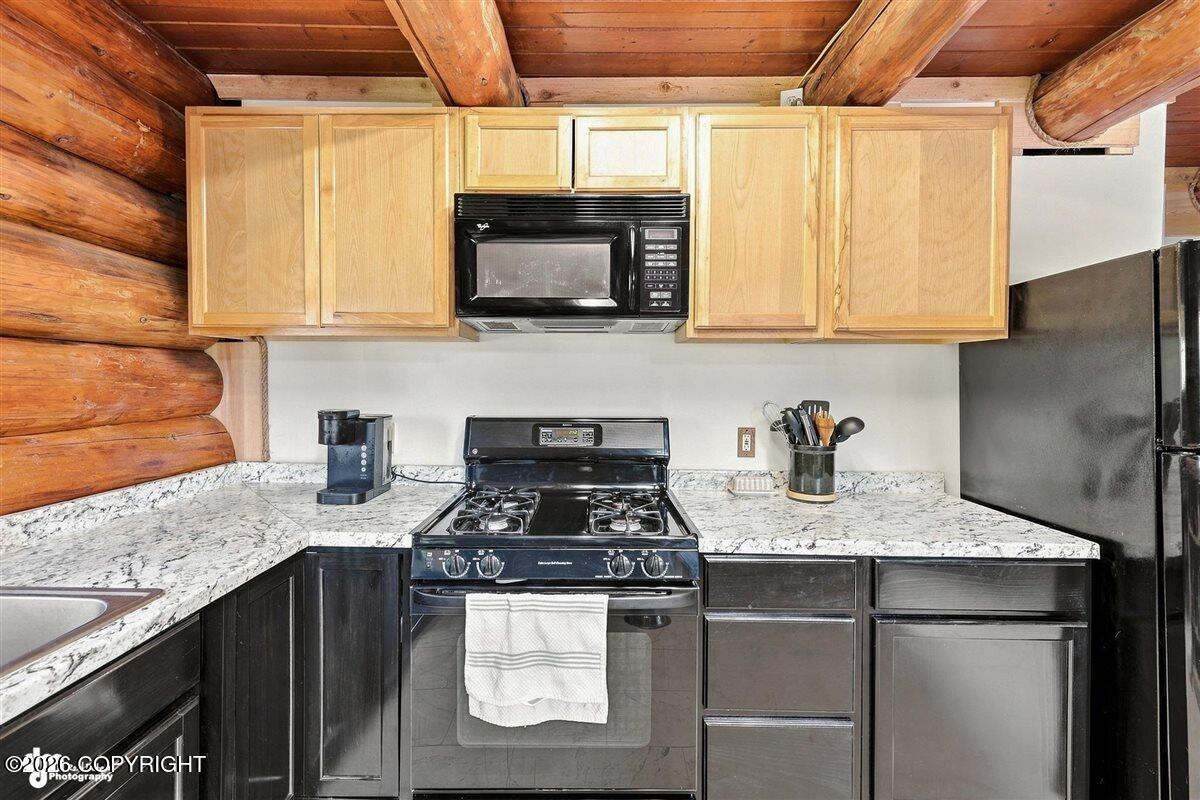 32420 Kingfisher Place Property Photo 16