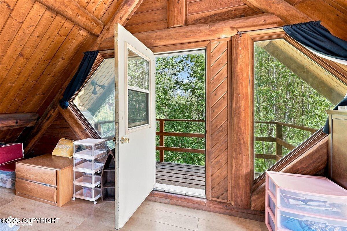 32420 Kingfisher Place Property Photo 27