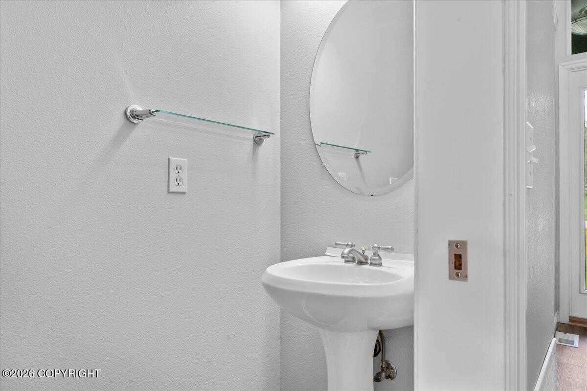 2113 N Verde Drive Property Photo 10