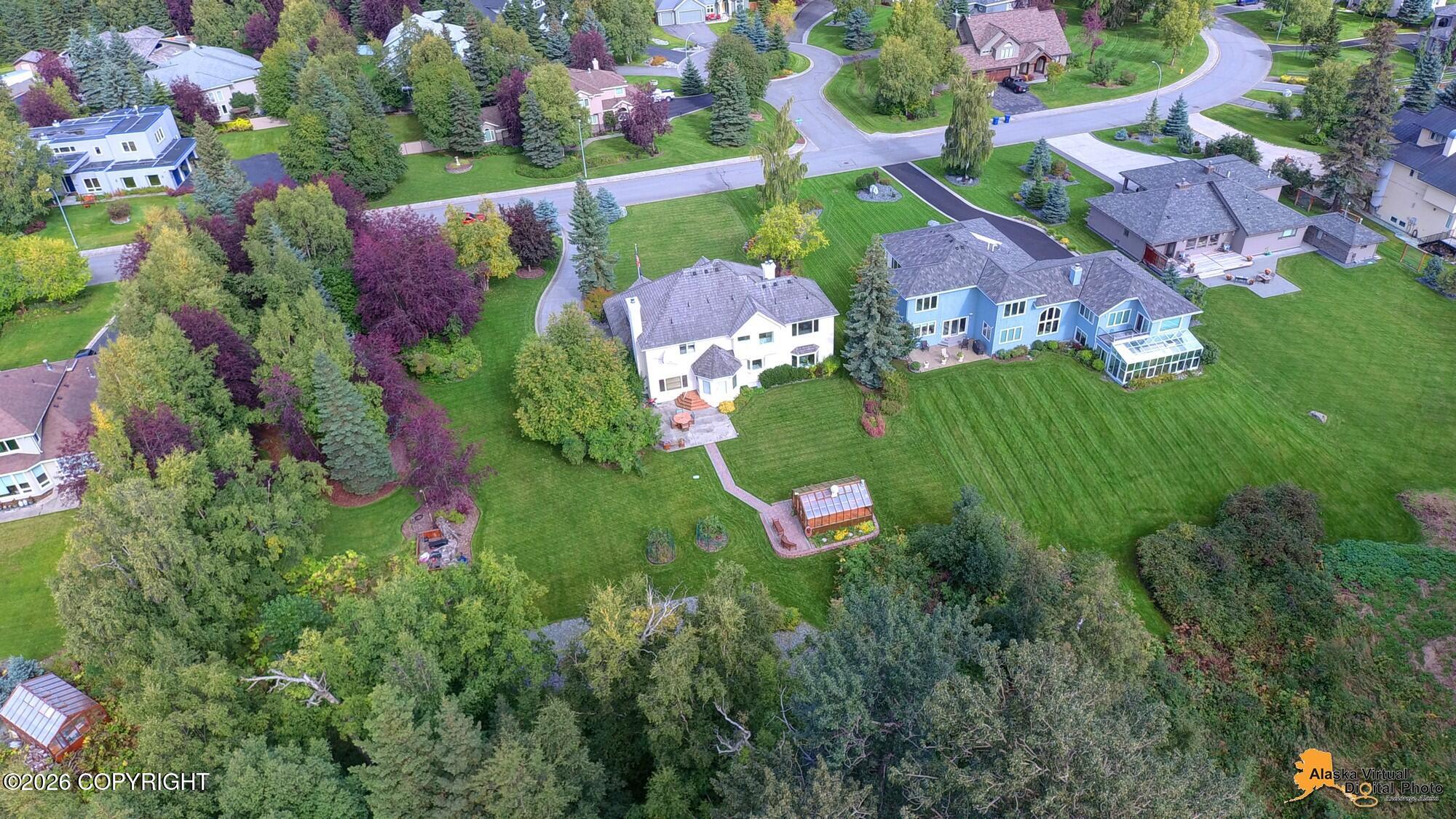 000 Botanical Heights Circle Property Photo 3