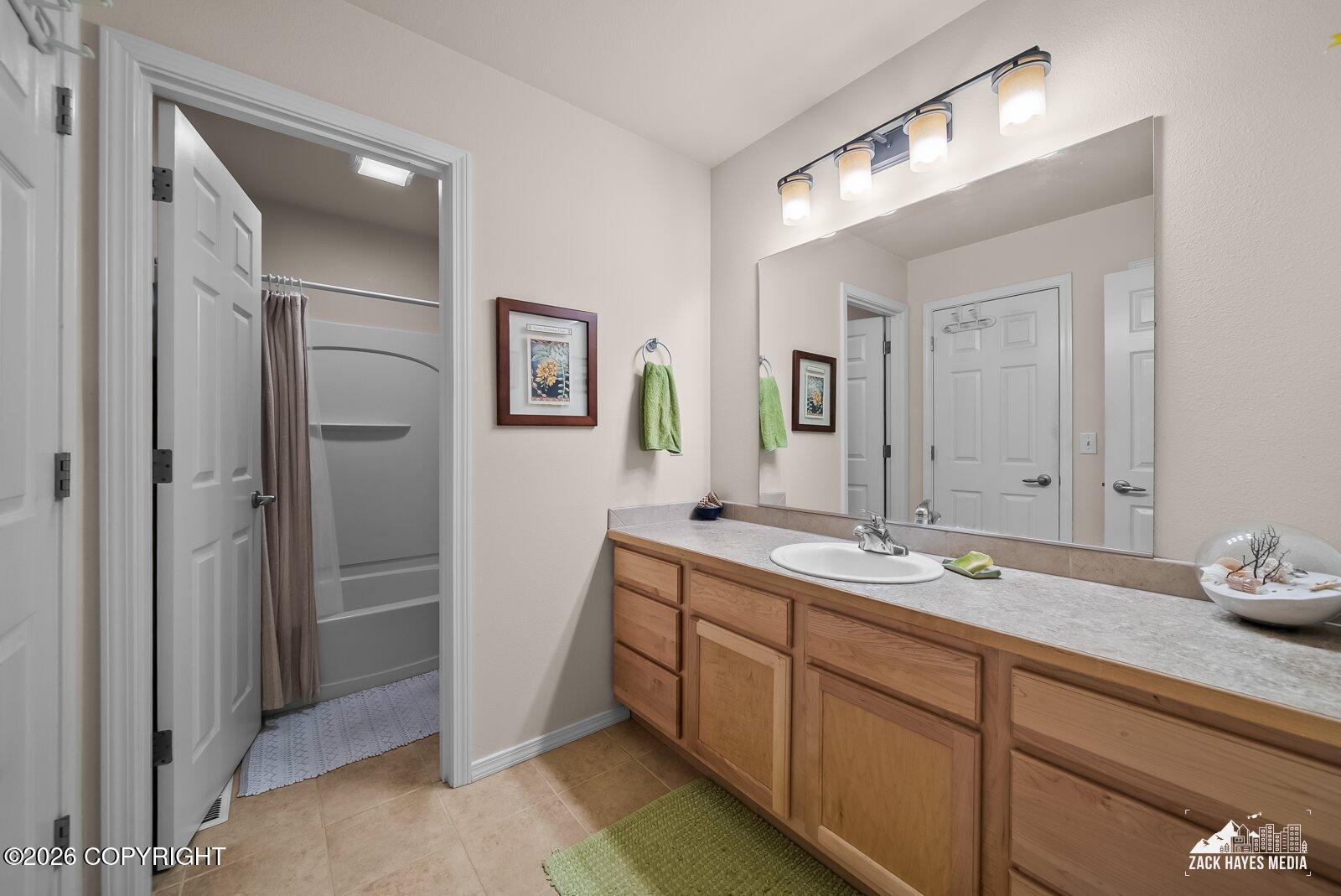 5635 Sapphire Loop #20a Property Photo 33