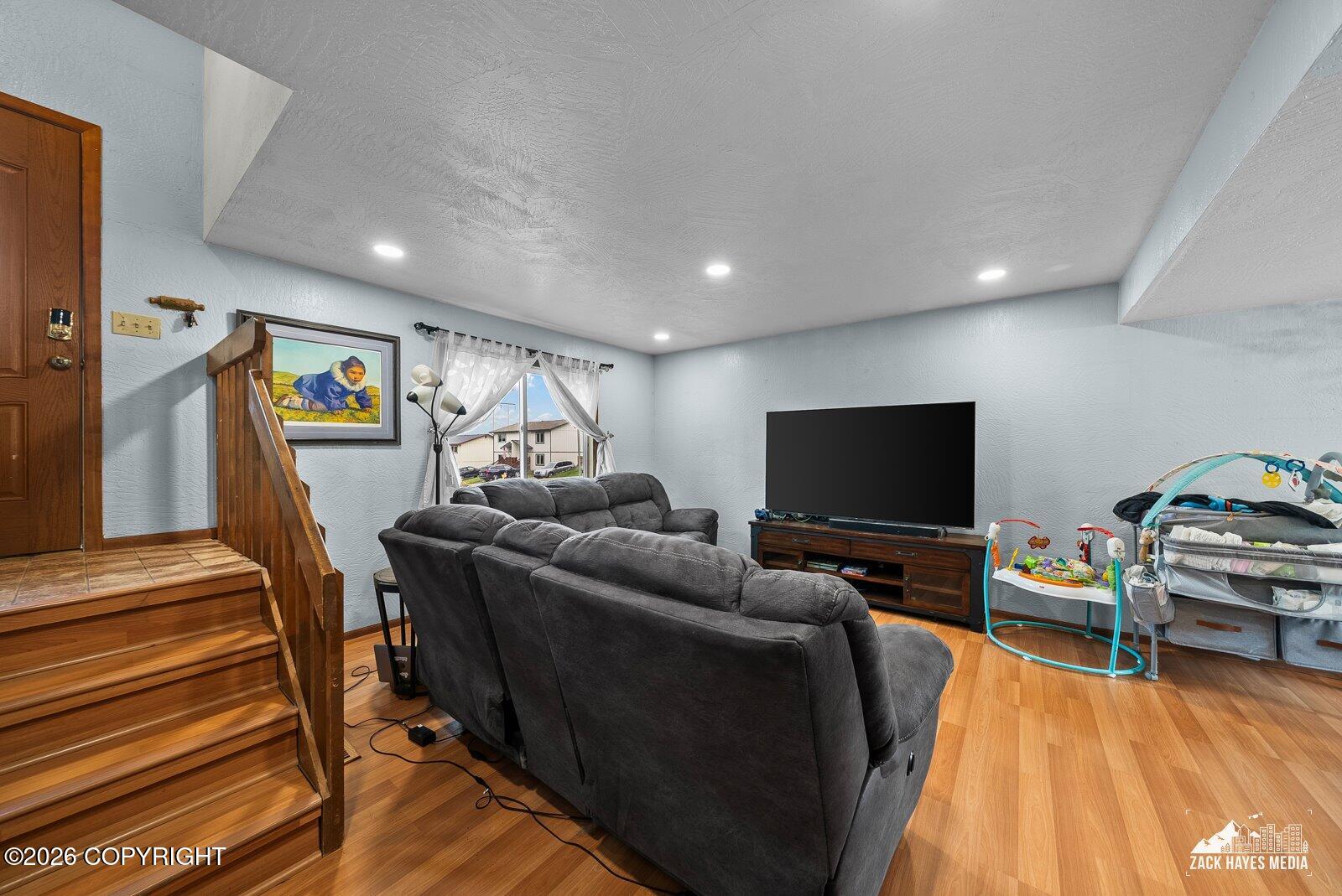 6101 Gross Drive Property Photo 12