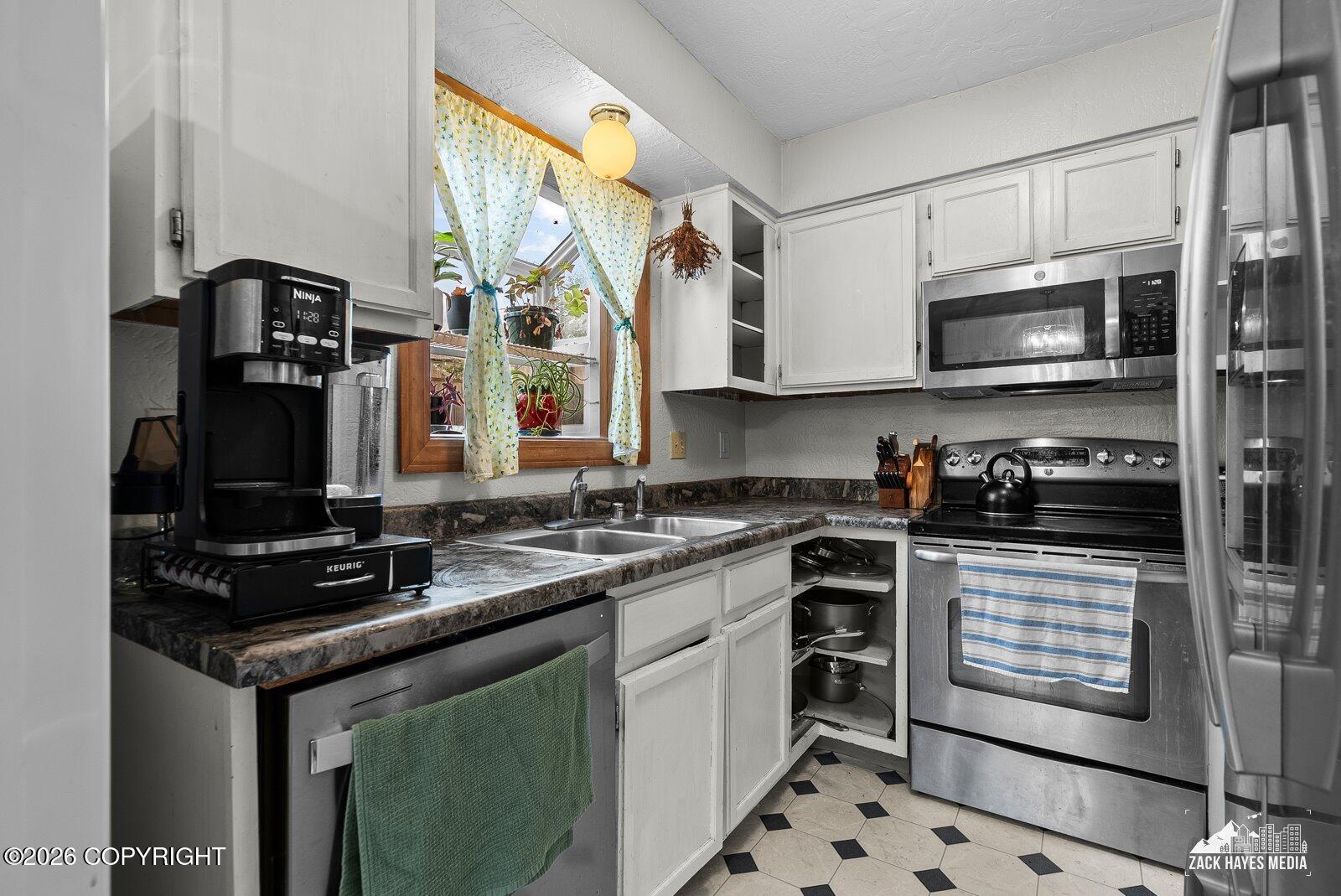 6101 Gross Drive Property Photo 19