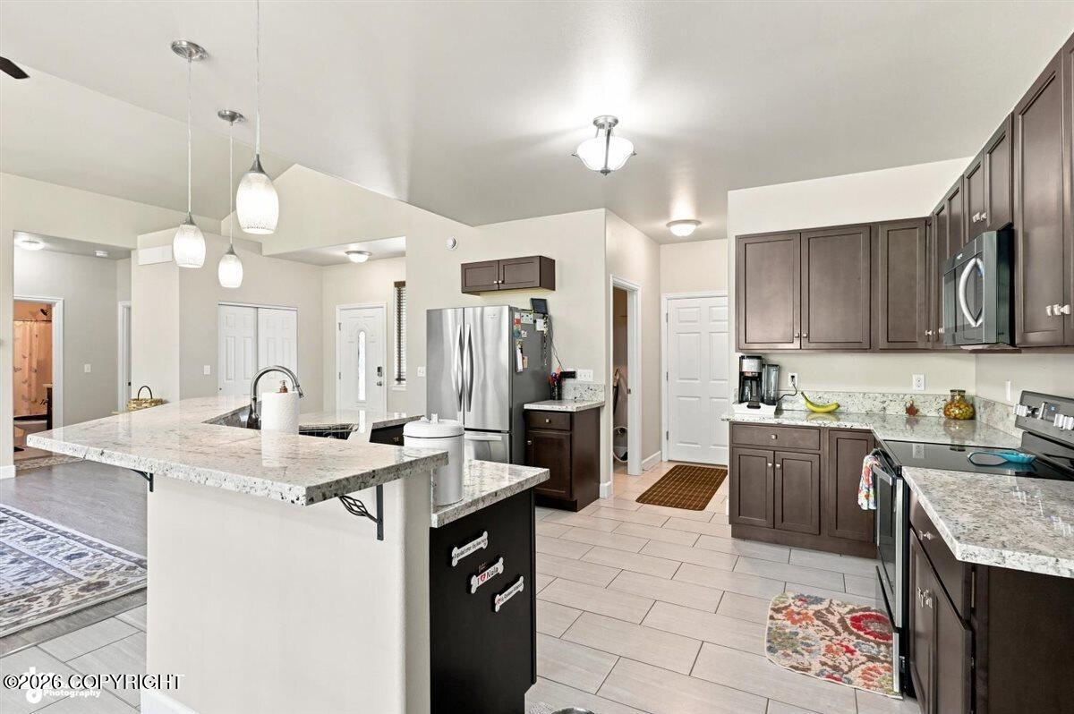 20815 Helluva Street Property Photo 5