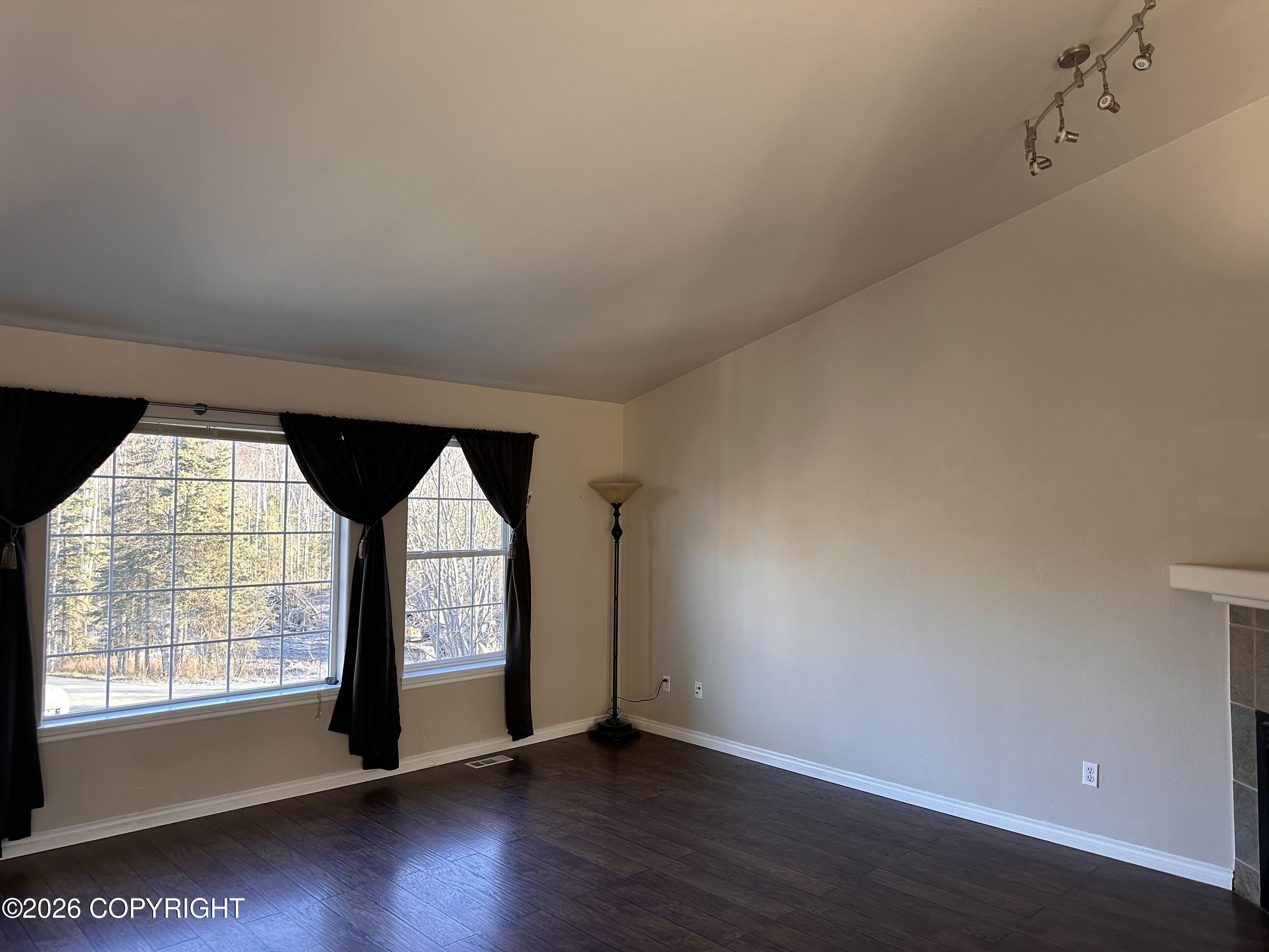 6960 W Vandenberg Drive Property Photo 4