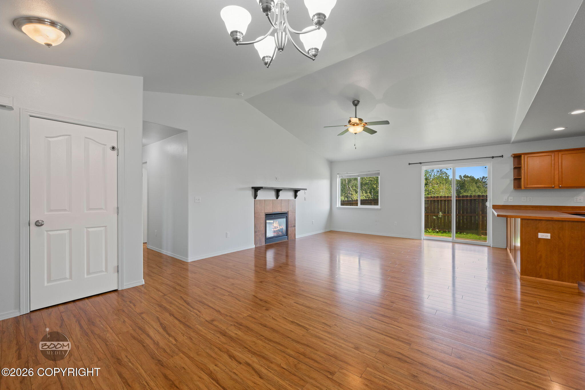 1141 N Elkhorn Drive Property Photo 6