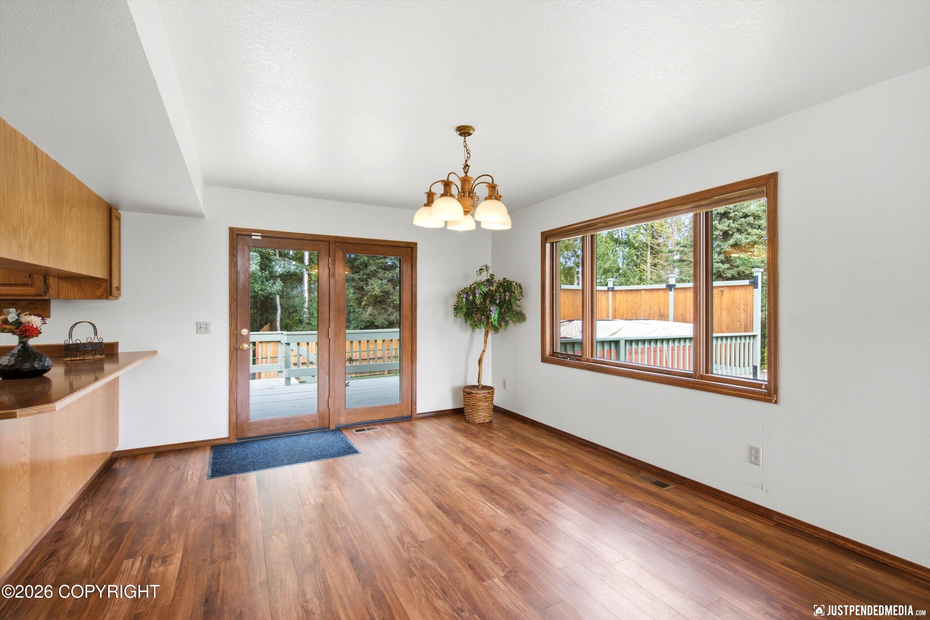 6981 W Leckwold Drive Property Photo 10
