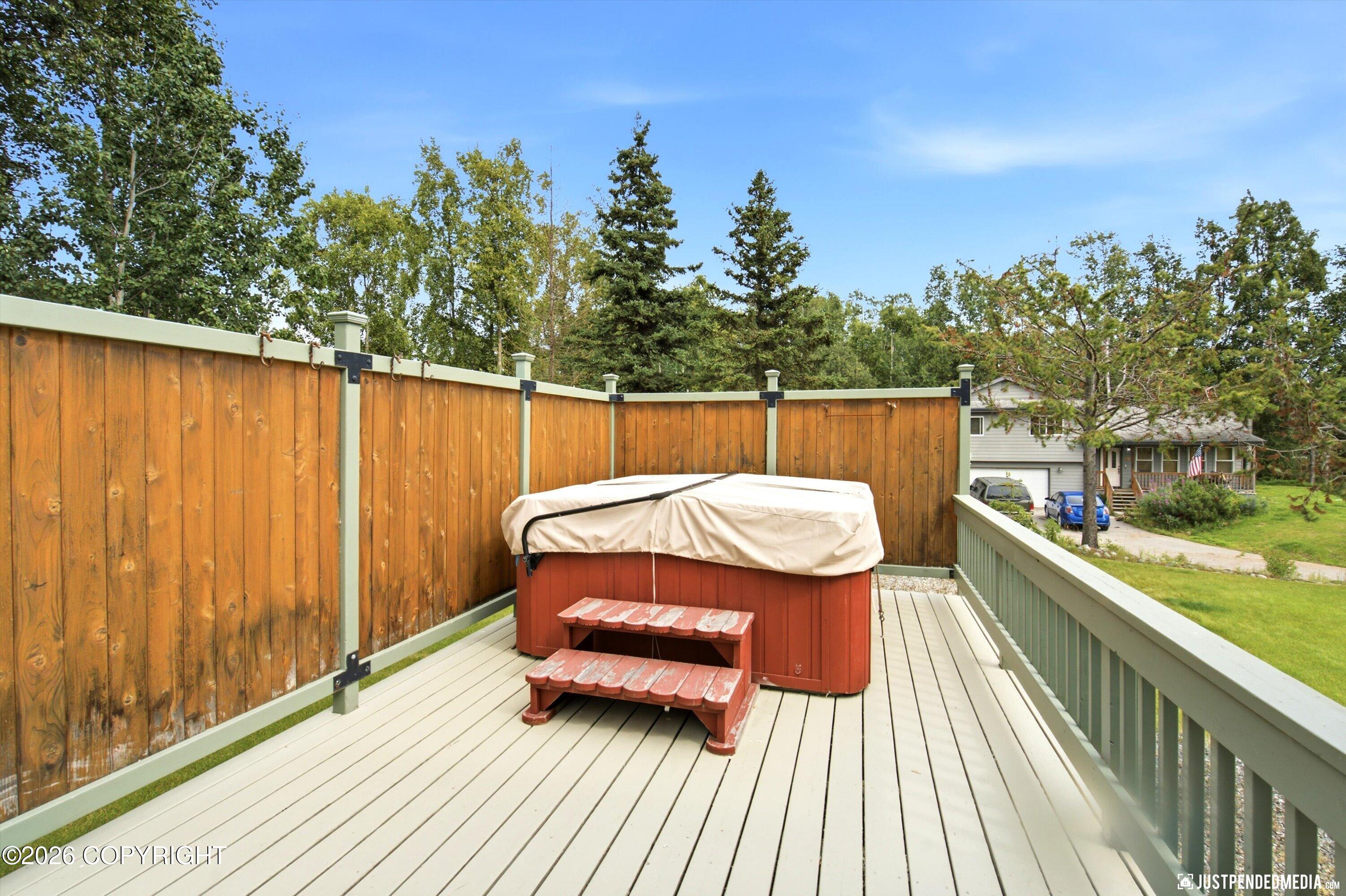 6981 W Leckwold Drive Property Photo 18