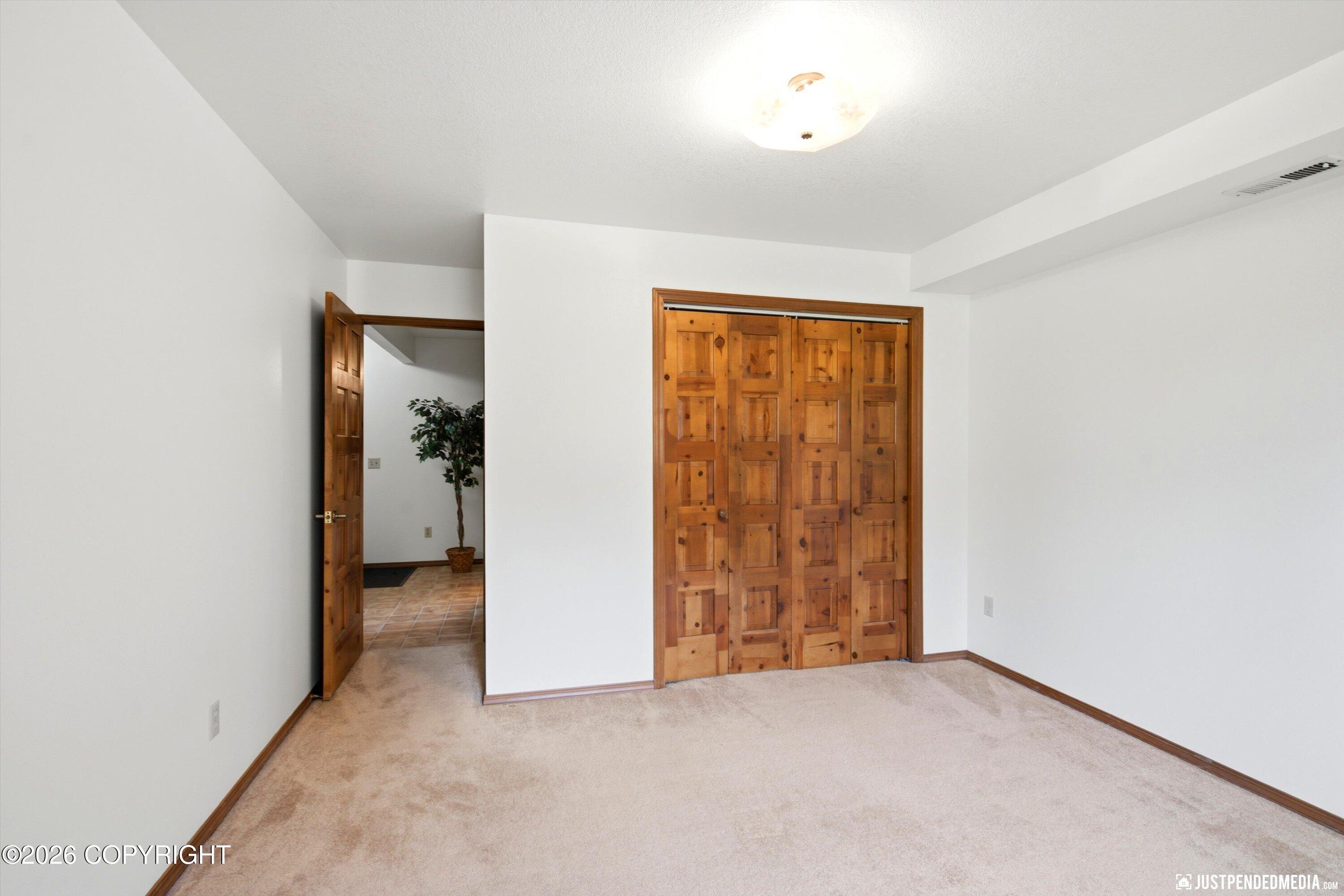 6981 W Leckwold Drive Property Photo 39