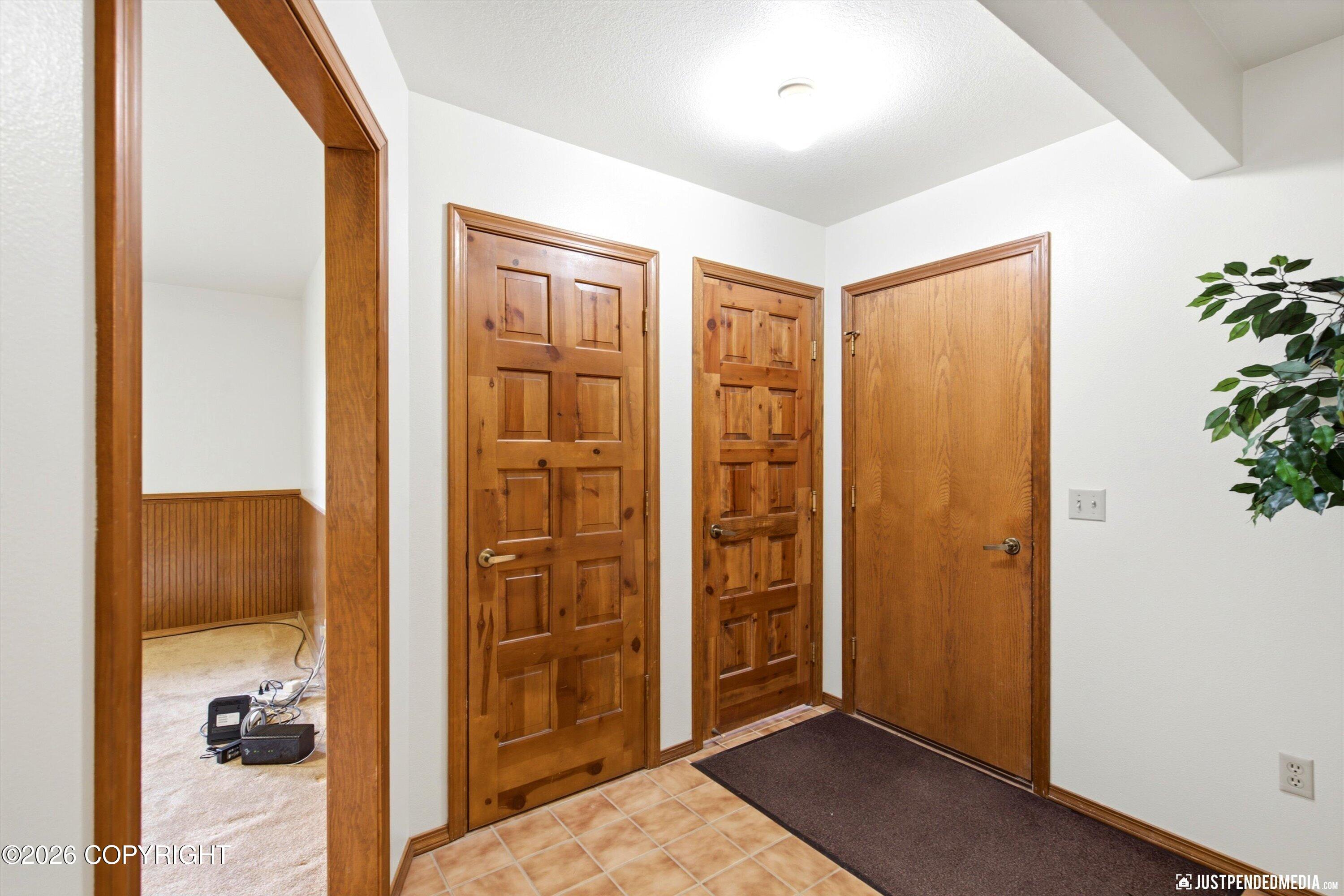 6981 W Leckwold Drive Property Photo 57
