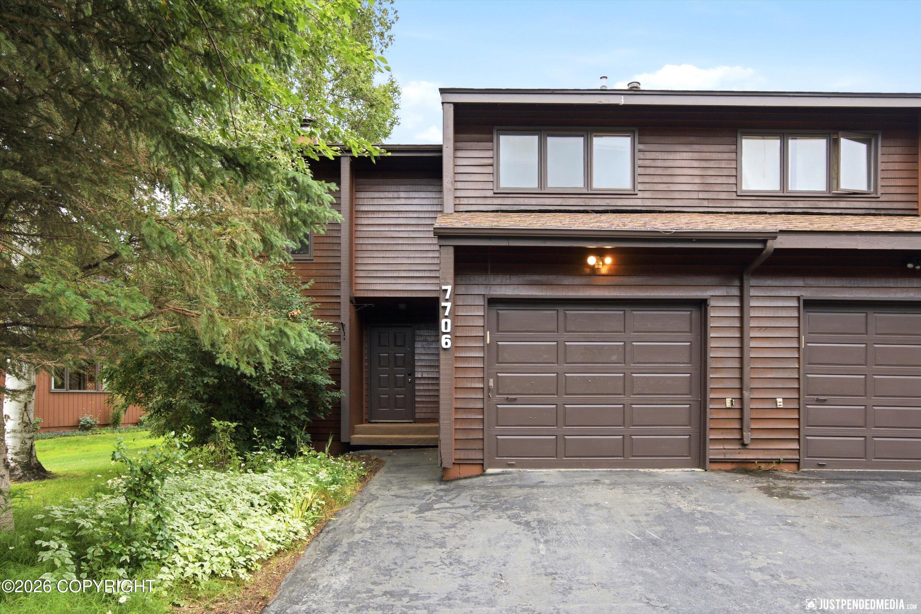 7706 Linda Lane Property Photo 1