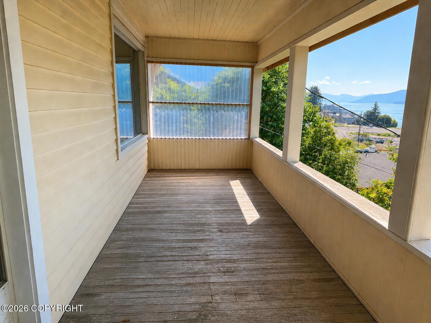 347 Cassiar Property Photo 2
