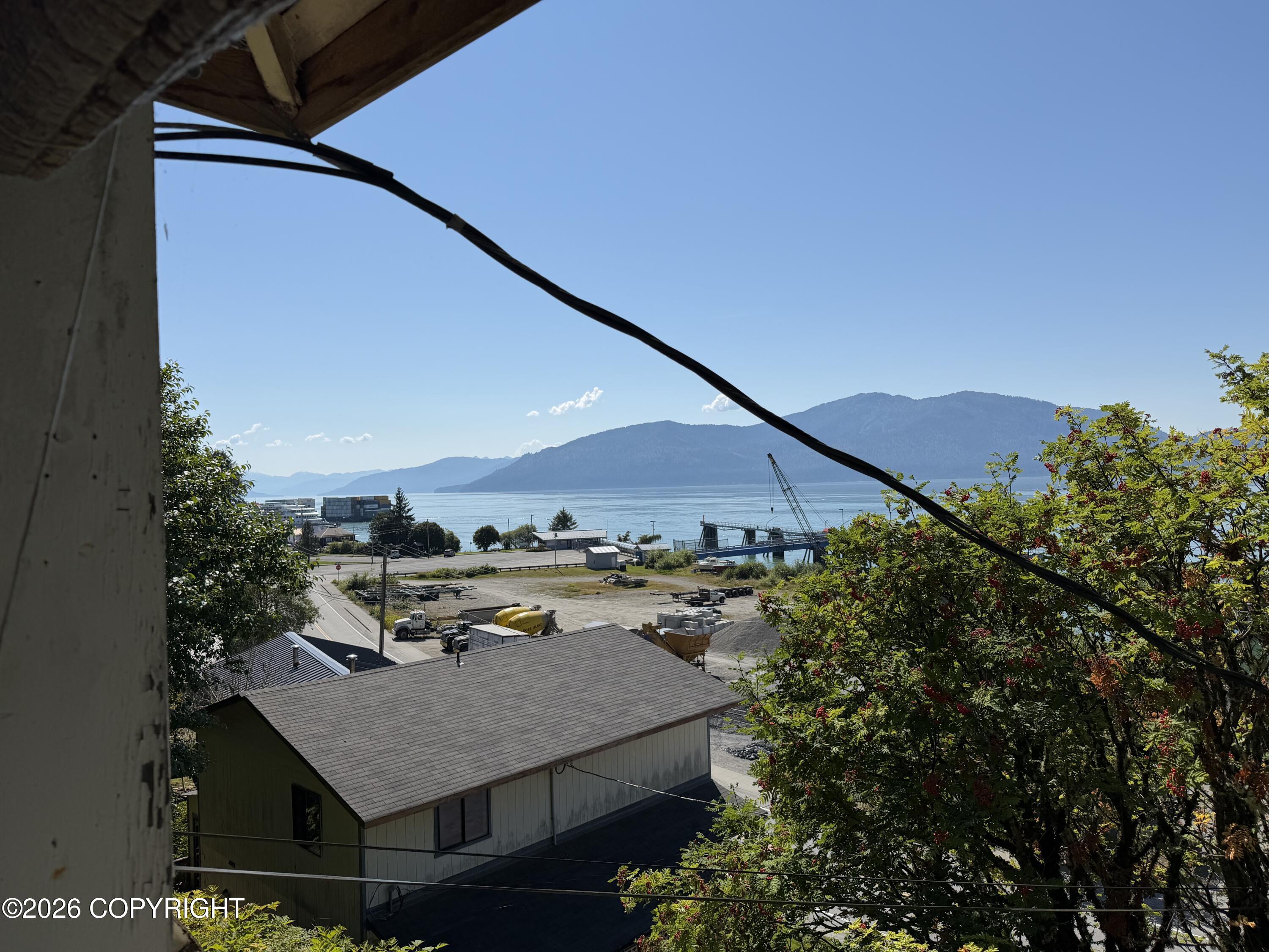 347 Cassiar Property Photo 4