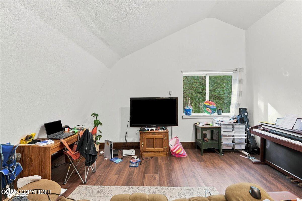 18293 E Maud Road Property Photo 8