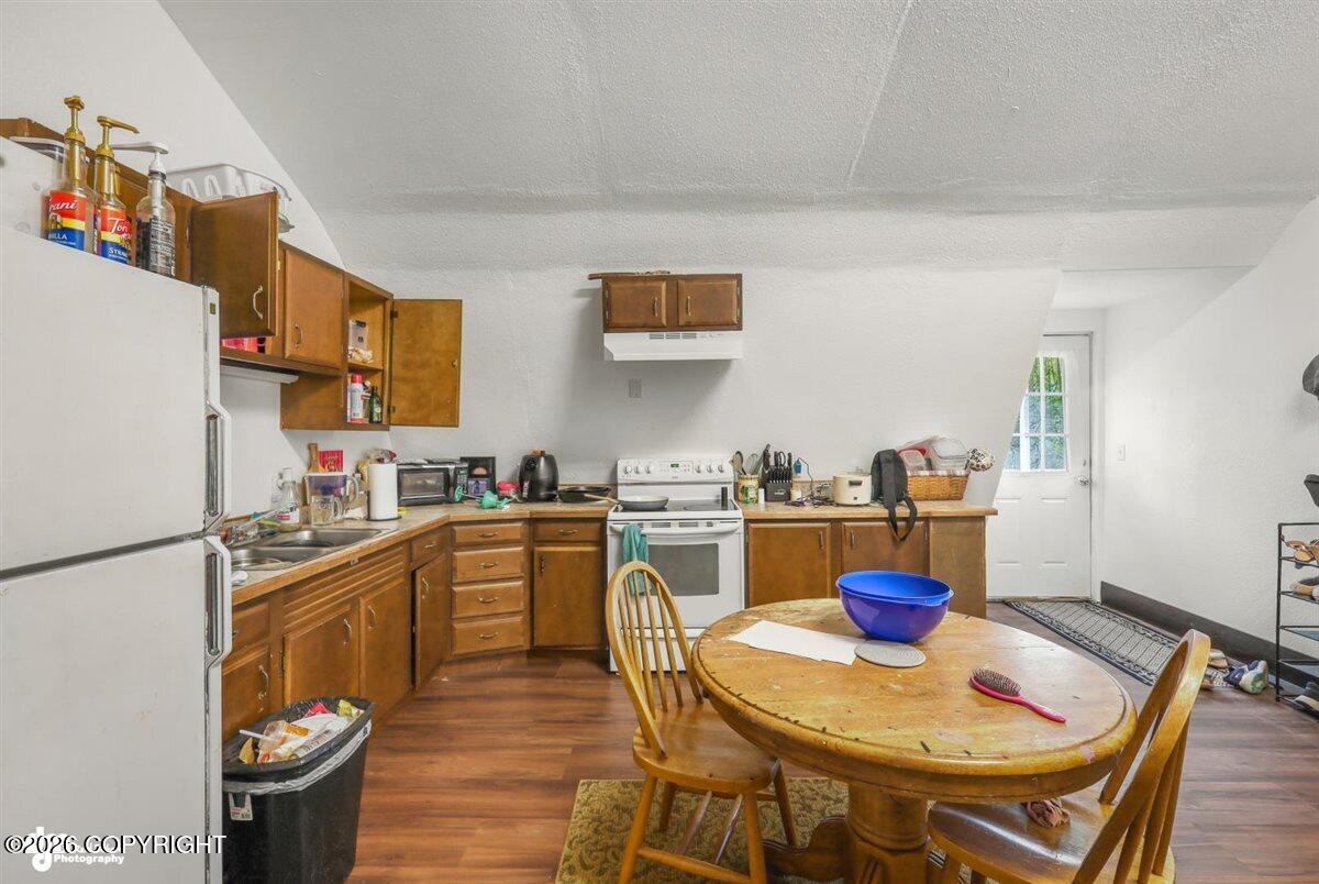 18293 E Maud Road Property Photo 9