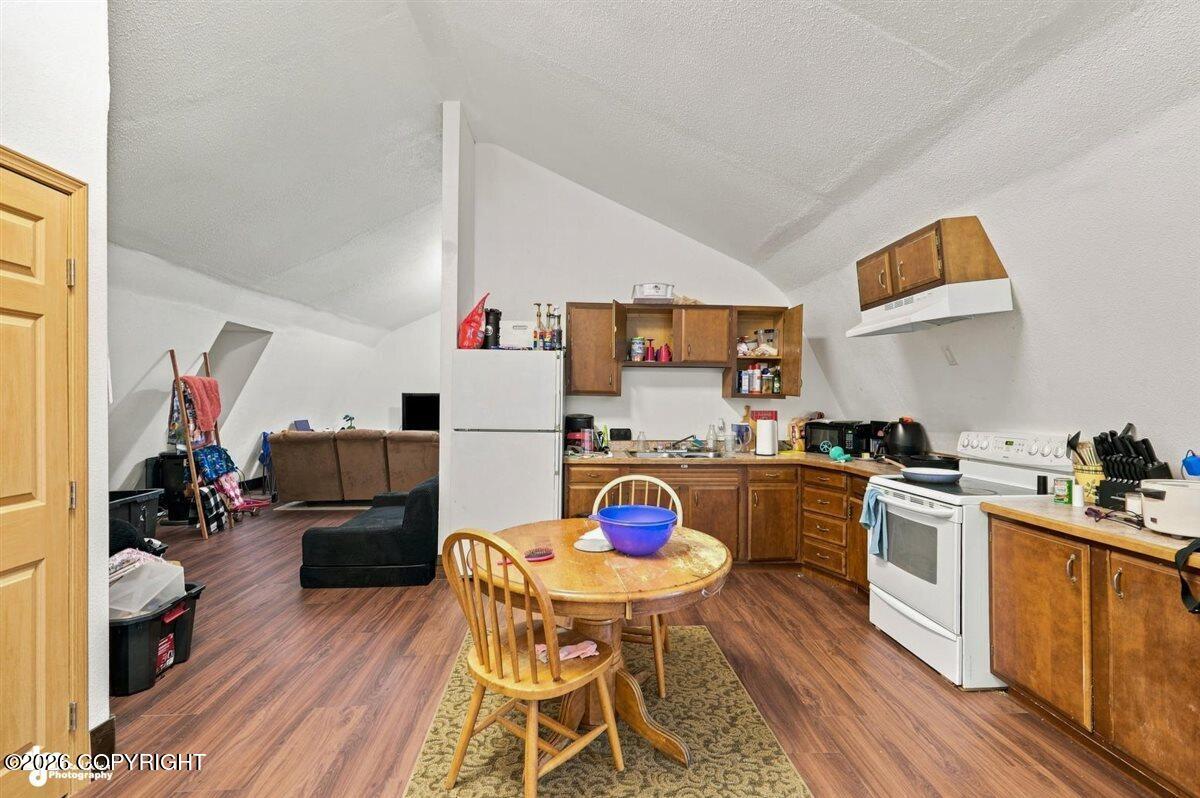18293 E Maud Road Property Photo 10