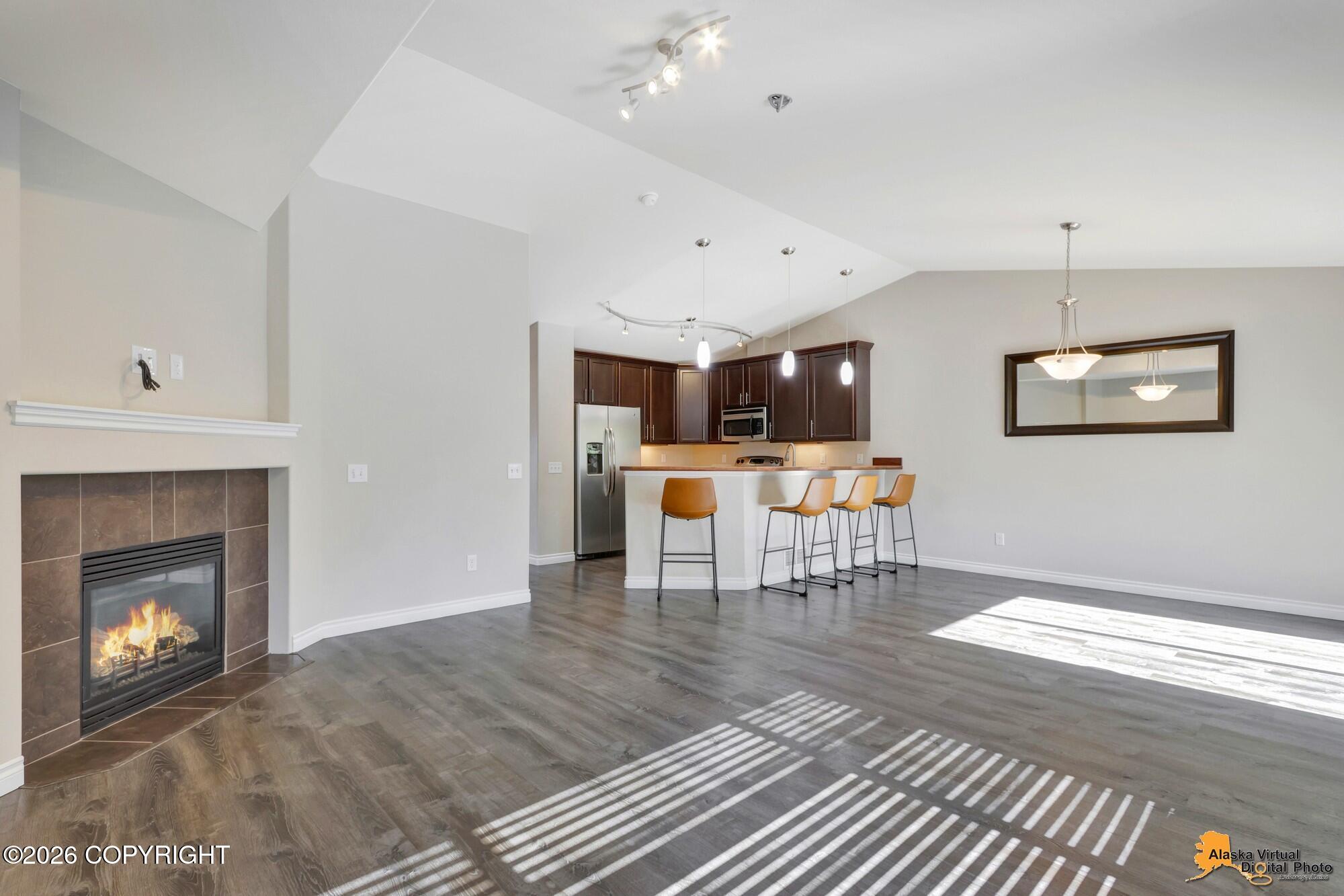 10341 Valley Park Drive Property Photo 4