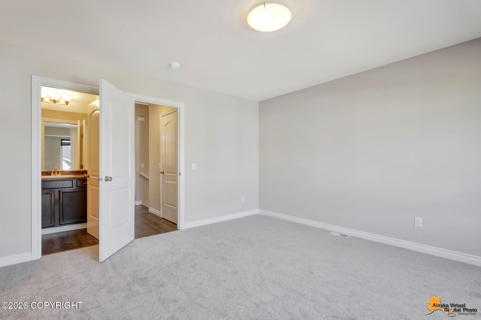 10341 Valley Park Drive Property Photo 15
