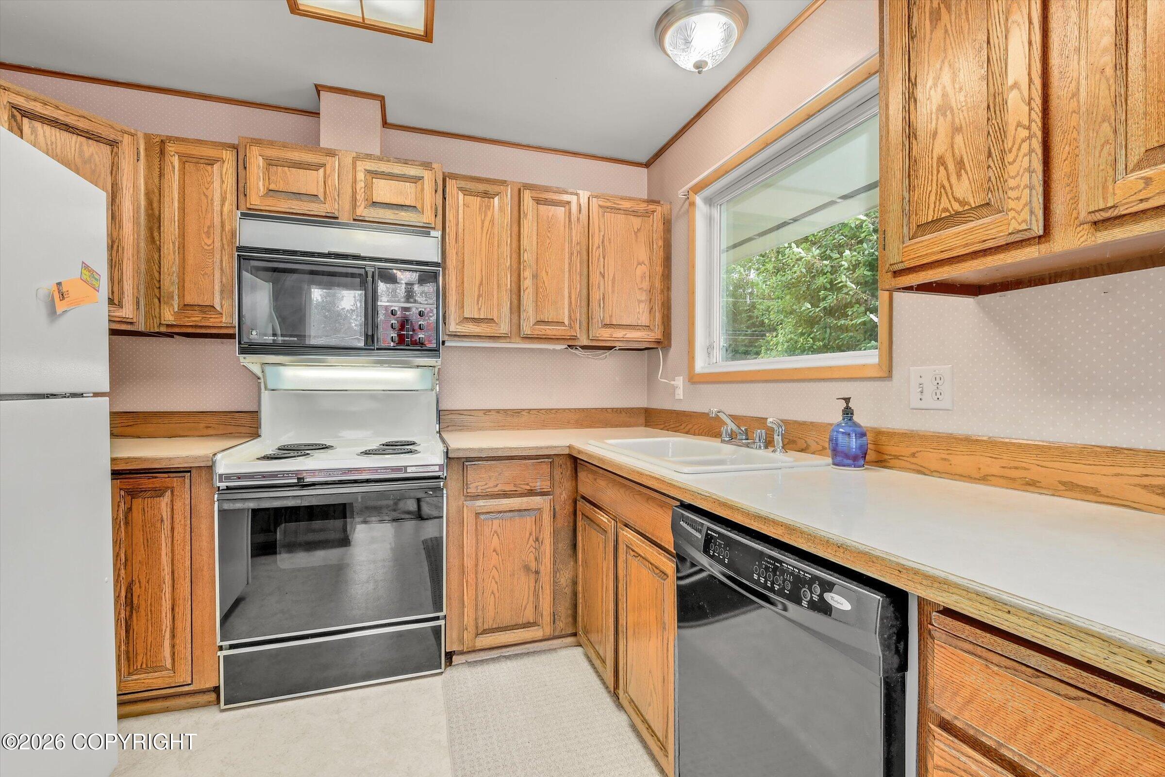 4121 Irene Drive Property Photo 13