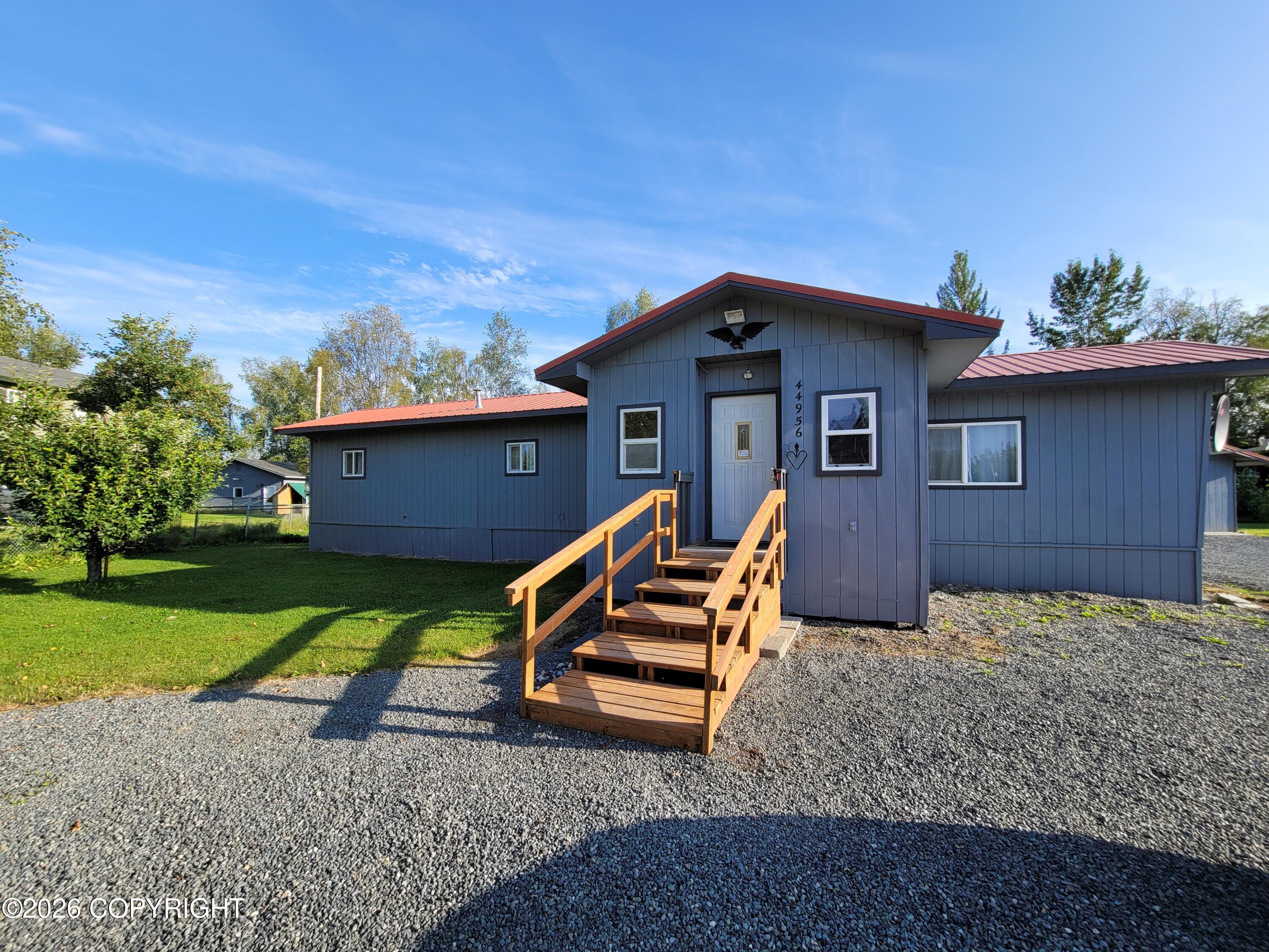 44956 E Spruce Avenue Property Photo 2