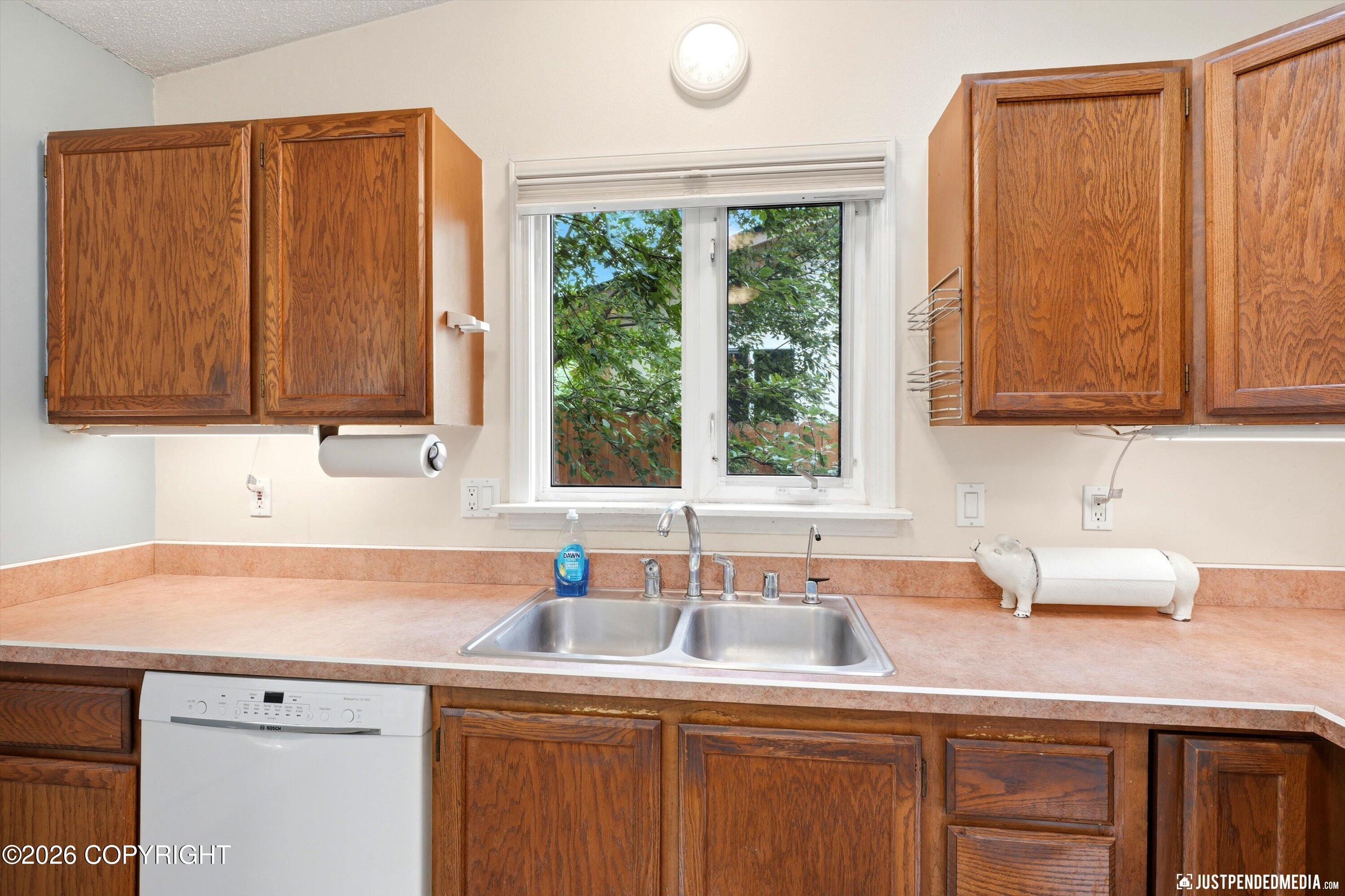 7237 Basel Street Property Photo 13