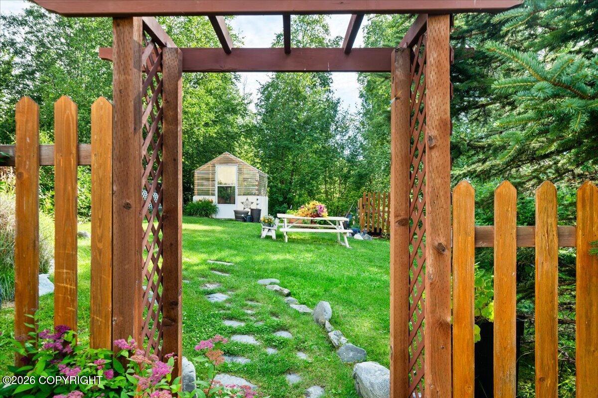 2276 E Ridgeview Drive Property Photo 16
