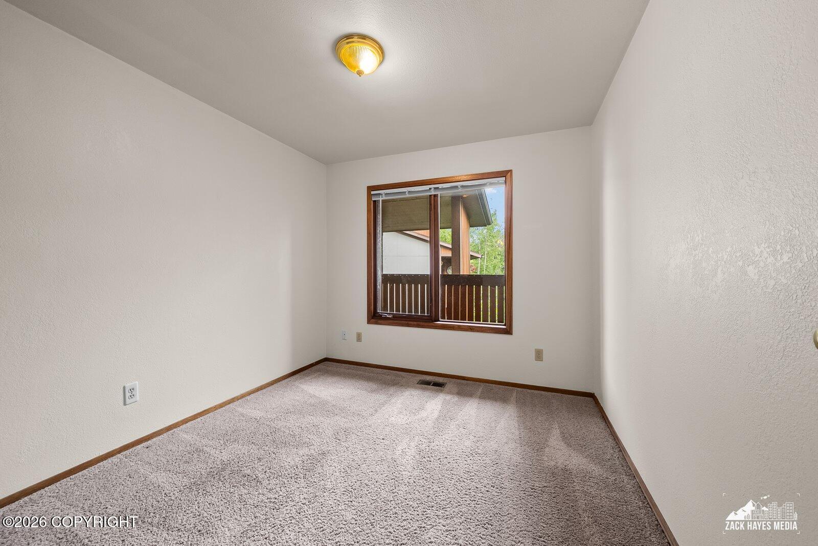7242 Foxridge Circle #10c Property Photo 20