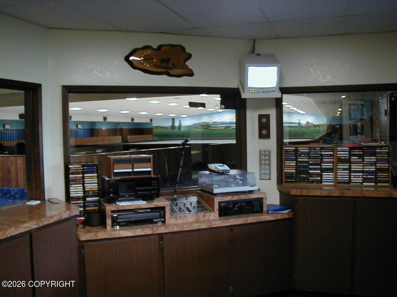8100 Homer Drive Property Photo 7