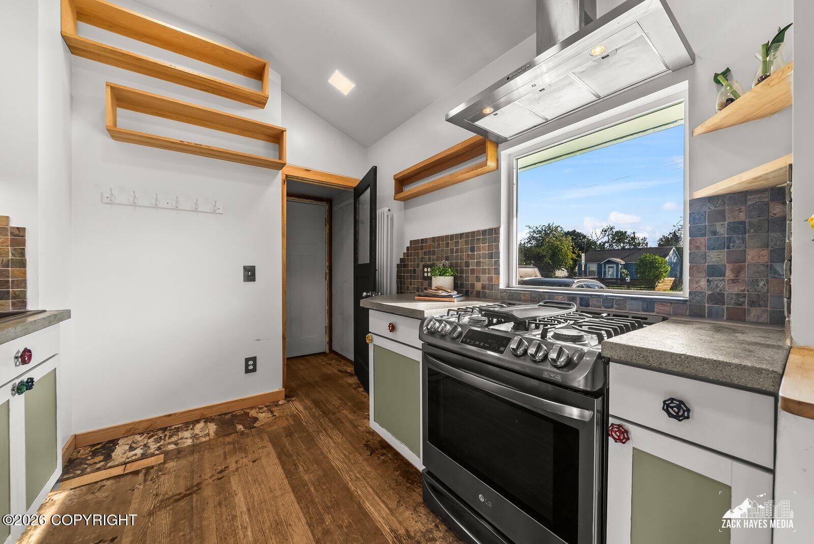1430 Karluk Street Property Photo 10