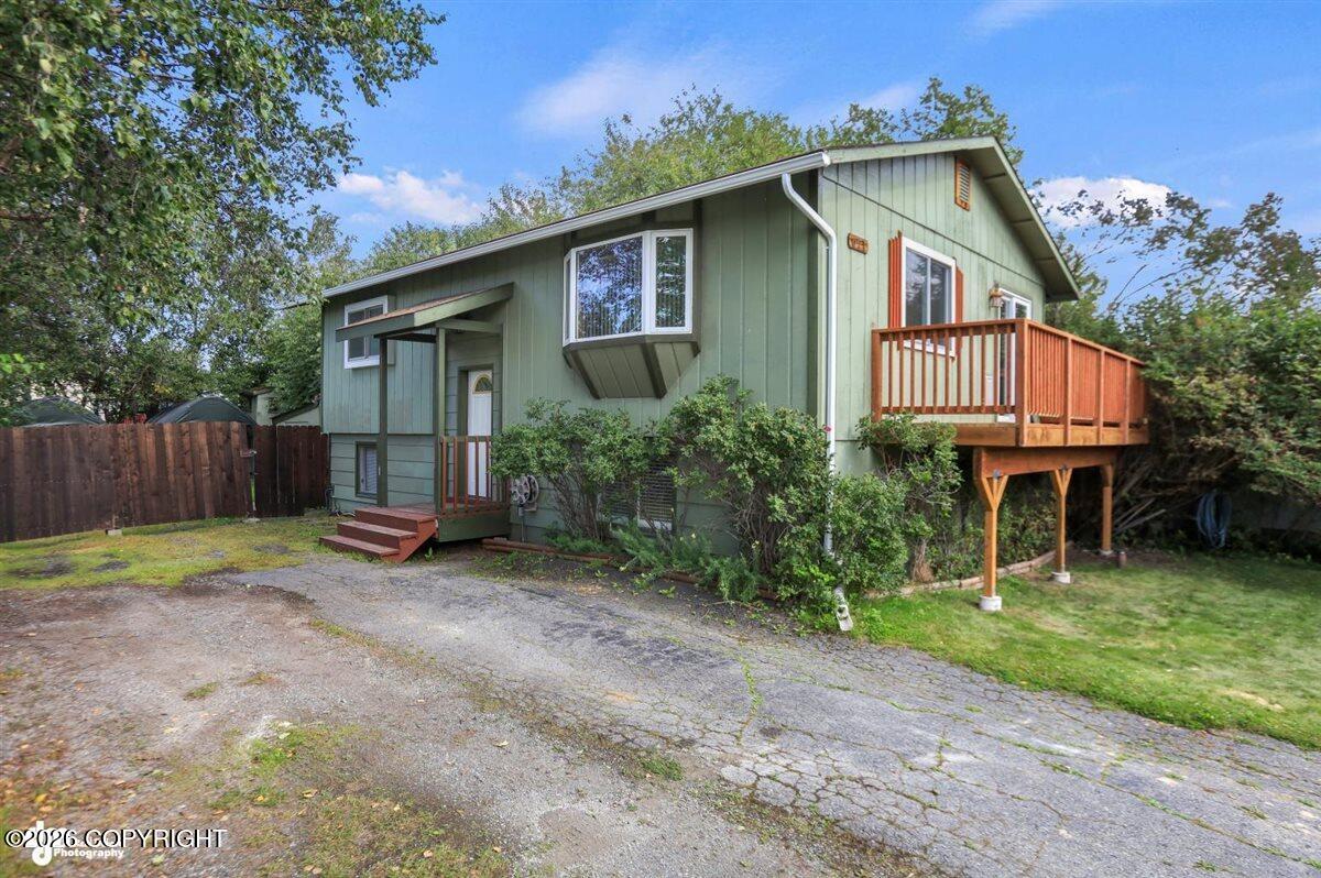 671 W 90th Avenue Property Photo 4