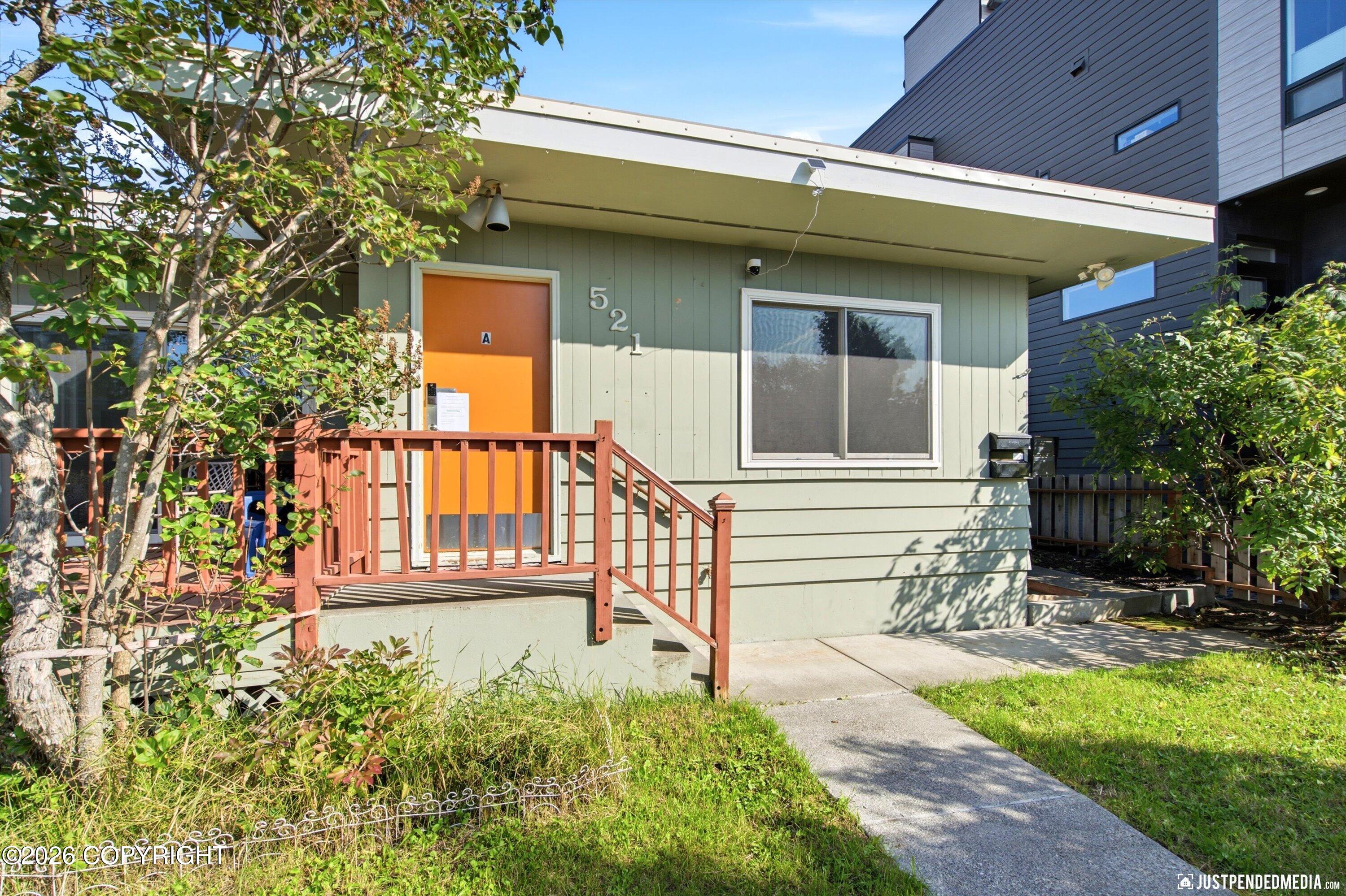 521 N Street Property Photo 4