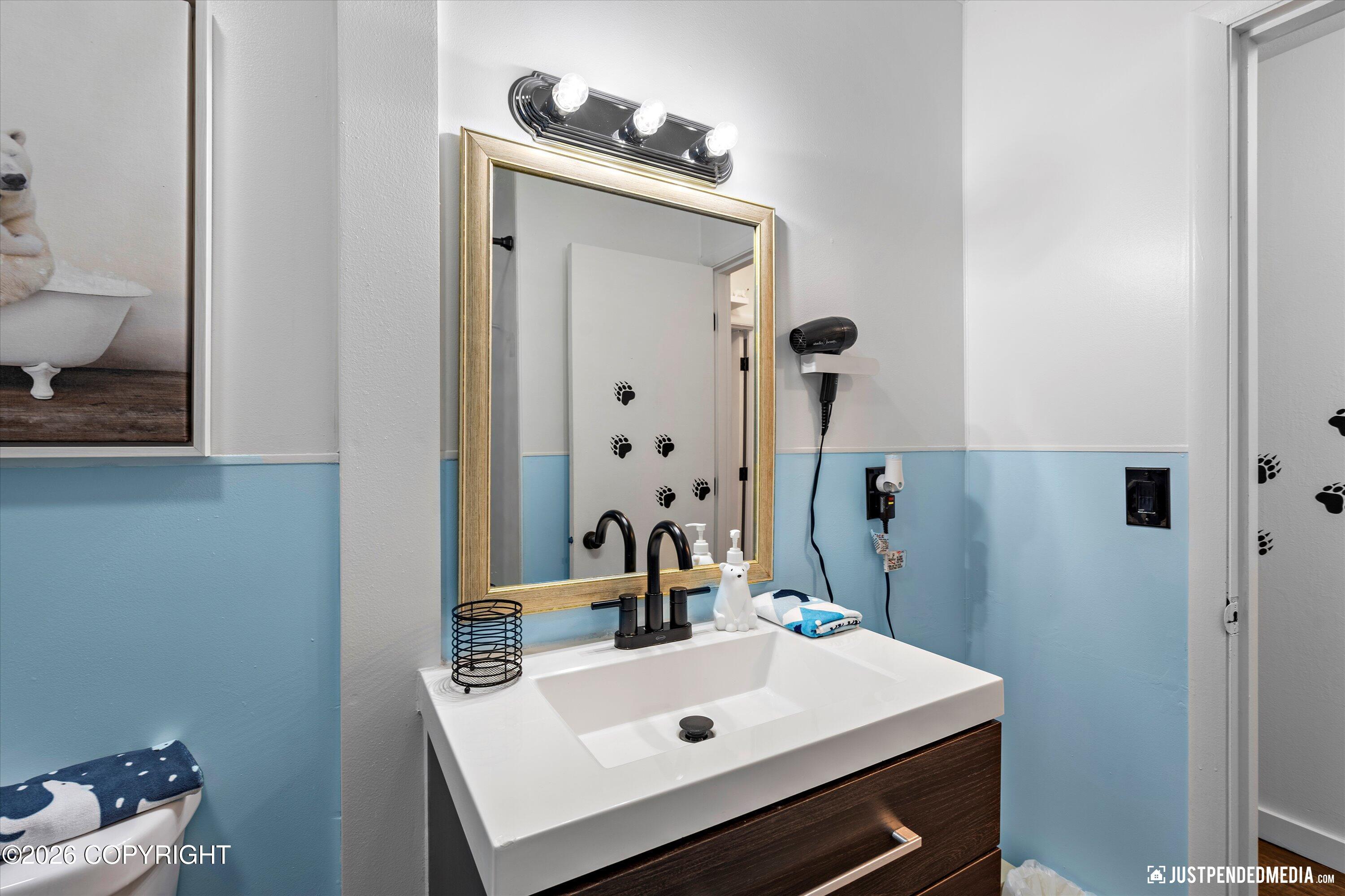 521 N Street Property Photo 23