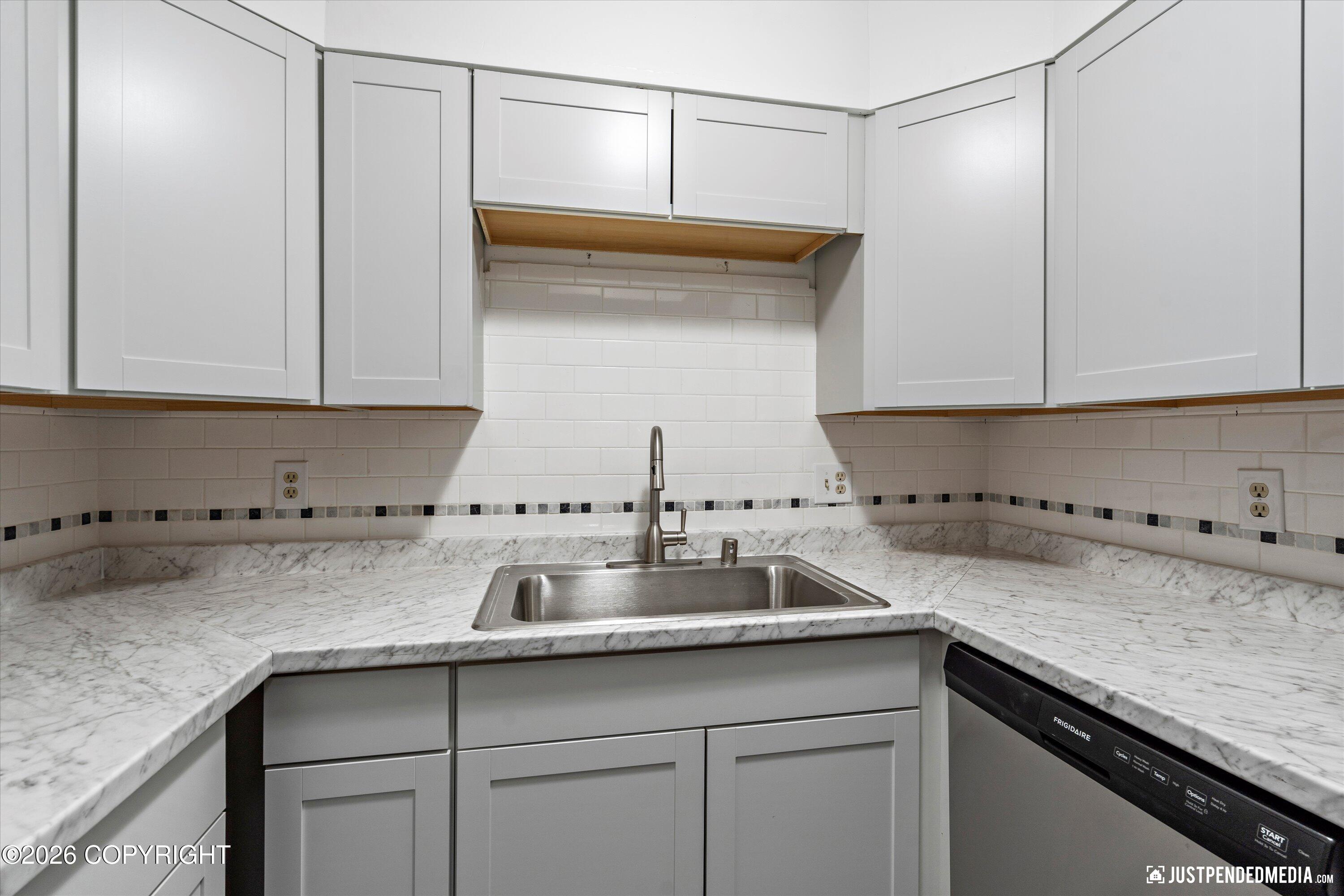 521 N Street Property Photo 35