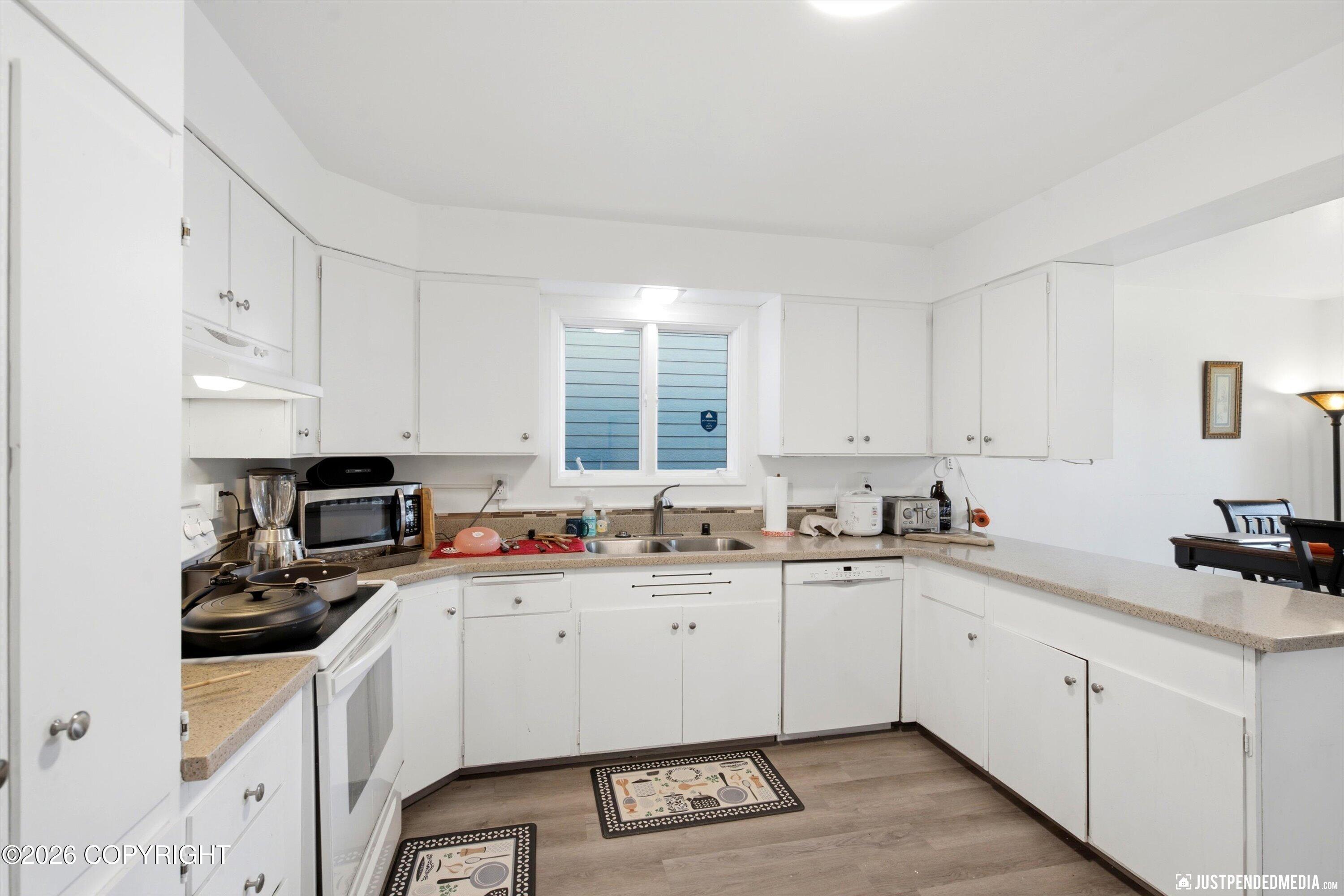 521 N Street Property Photo 52