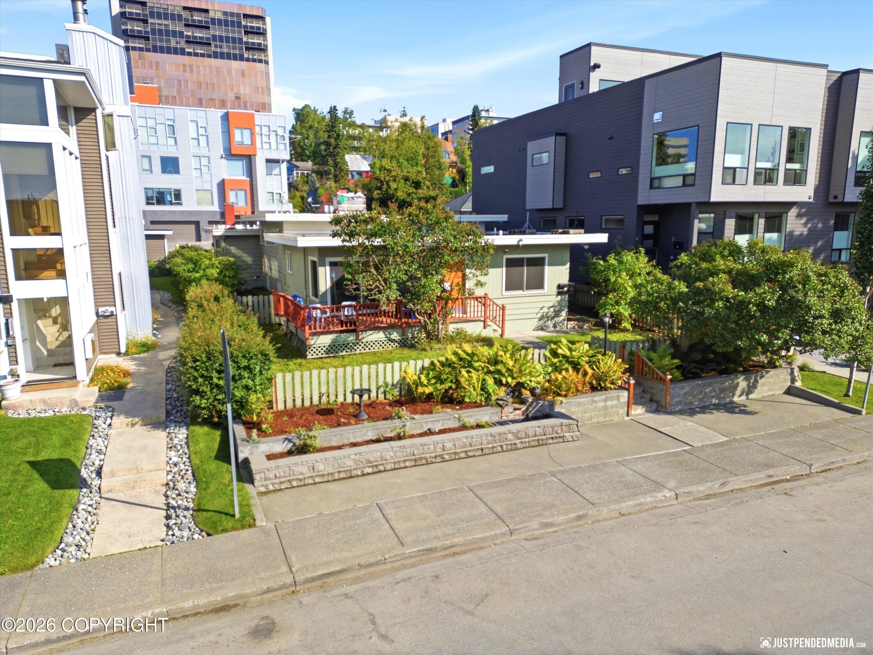 521 N Street Property Photo 70