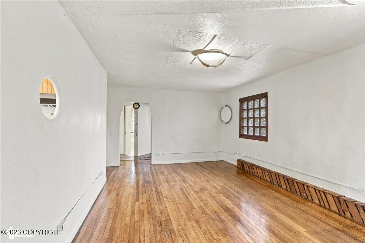 1335 Ingra Street Property Photo 8