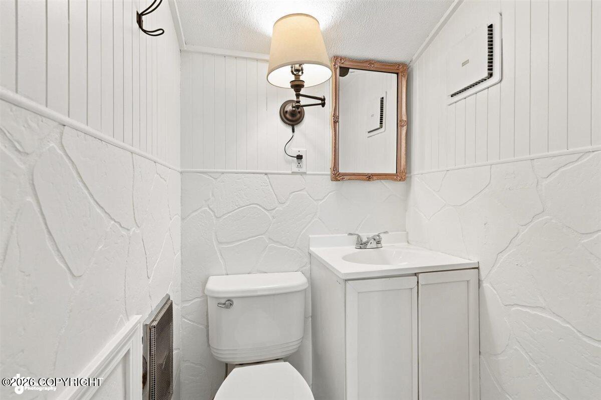 1060 W Airway Circle Property Photo 34