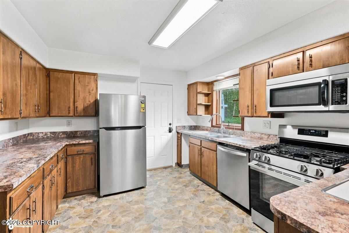 1060 W Airway Circle Property Photo 24