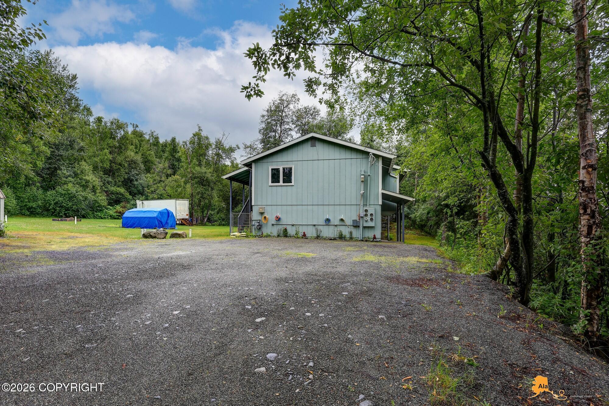 18330 Amonson Rd B Property Photo 4