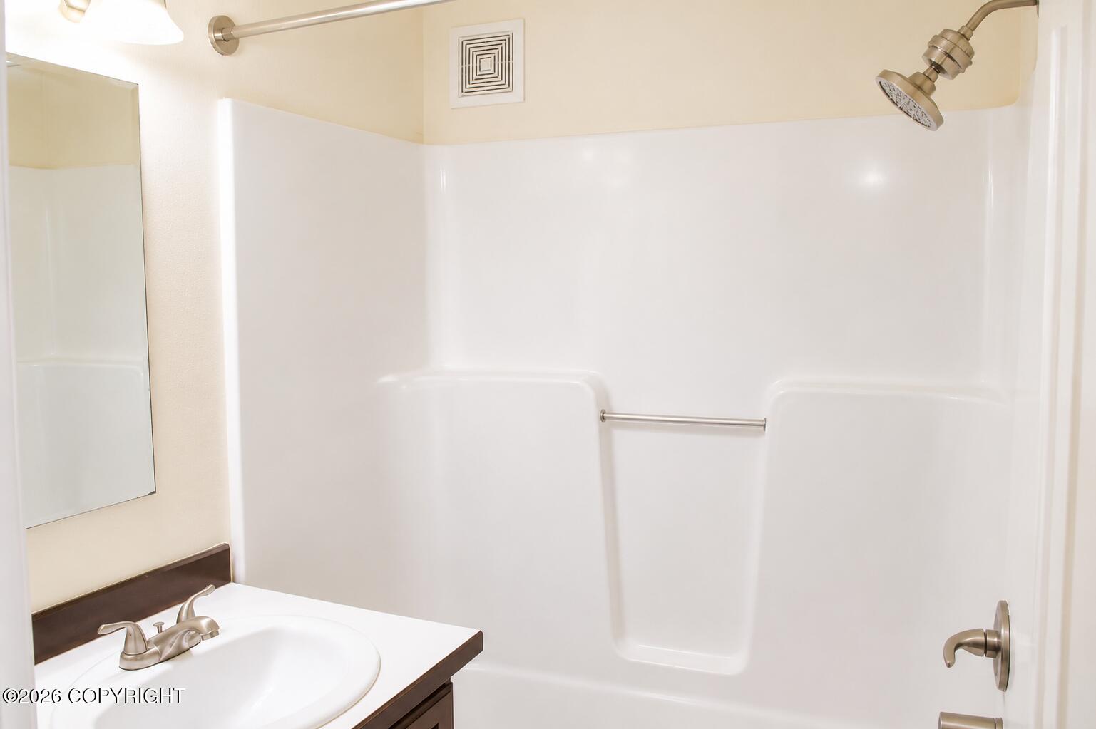 237 W 13th Avenue Property Photo 20