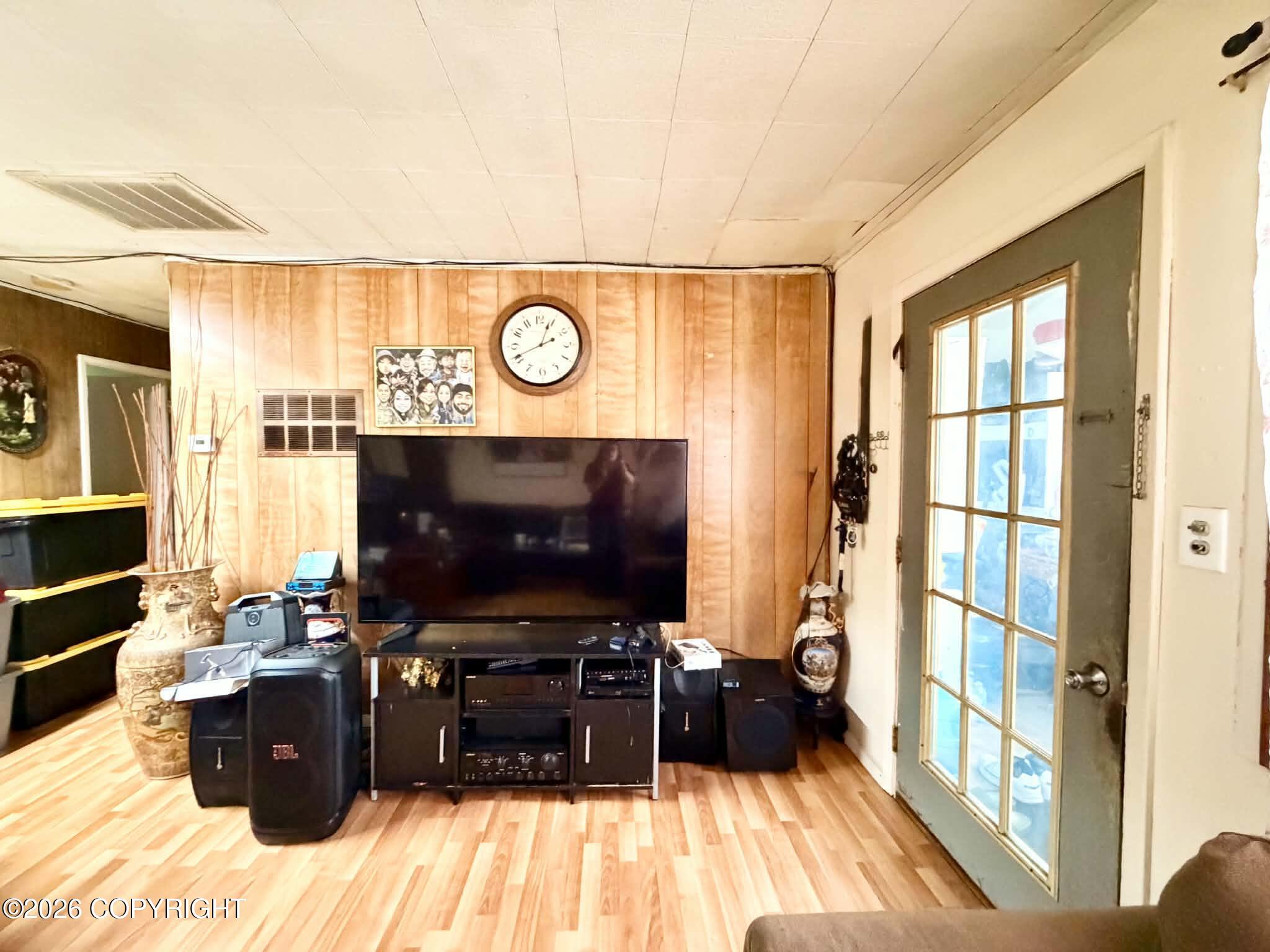 912 Hemlock Street Property Photo 11