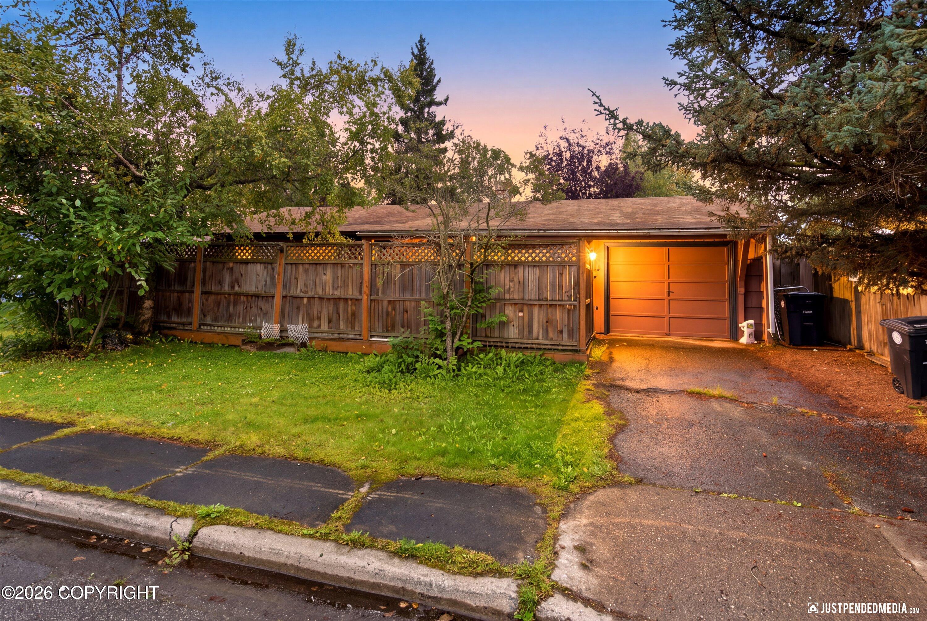 4242 Ross Court Property Photo 1