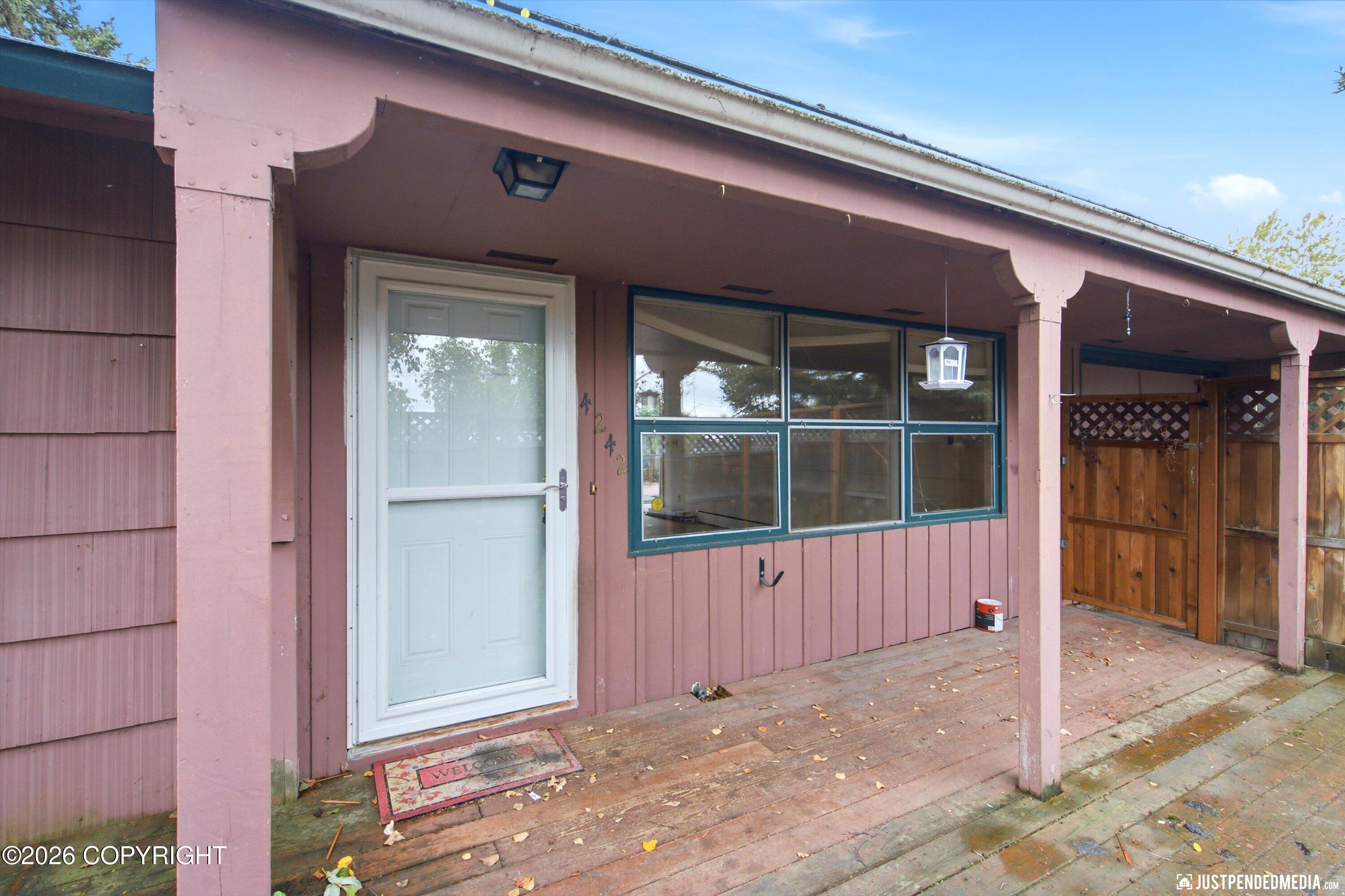 4242 Ross Court Property Photo 2