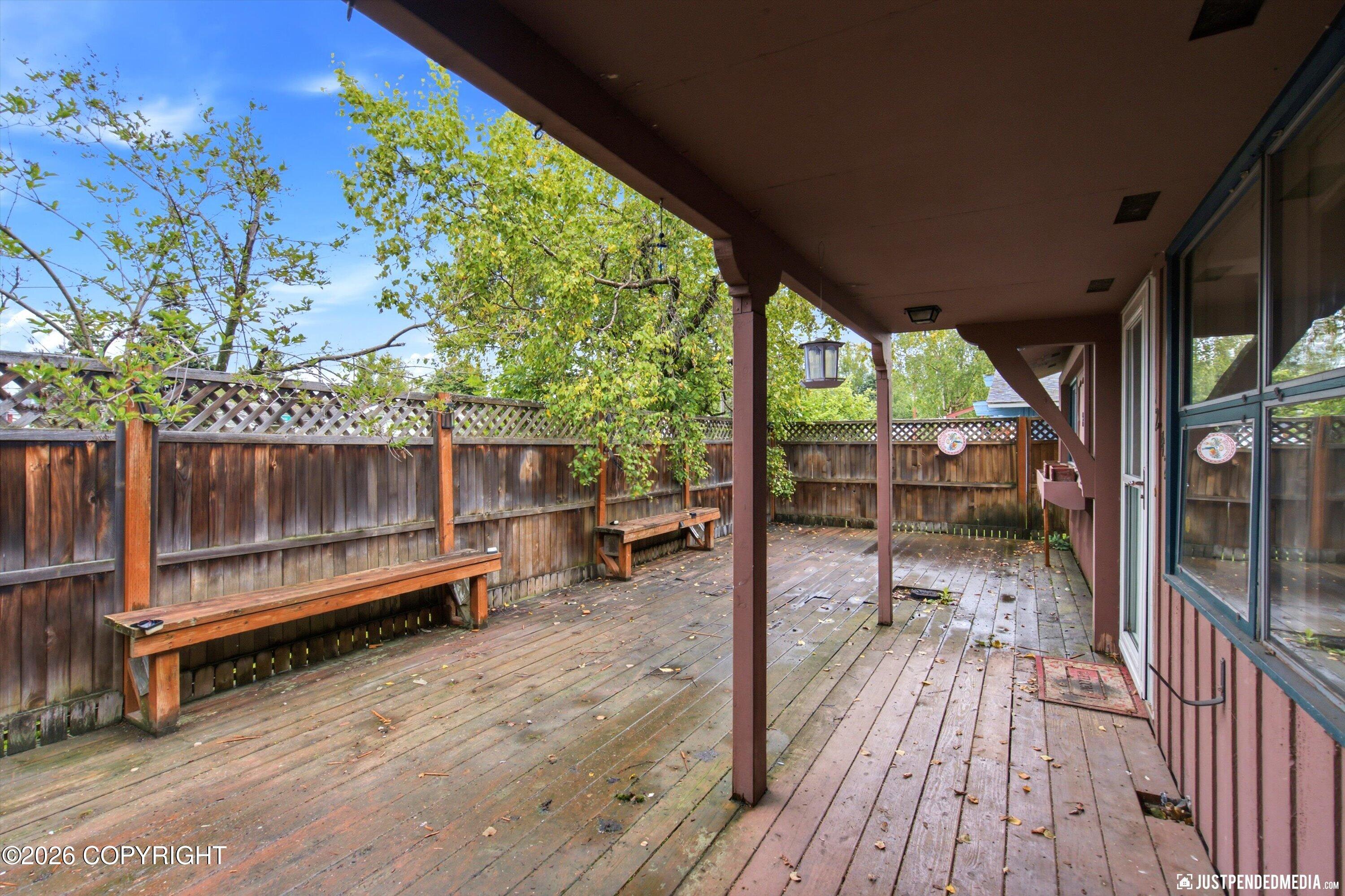 4242 Ross Court Property Photo 9